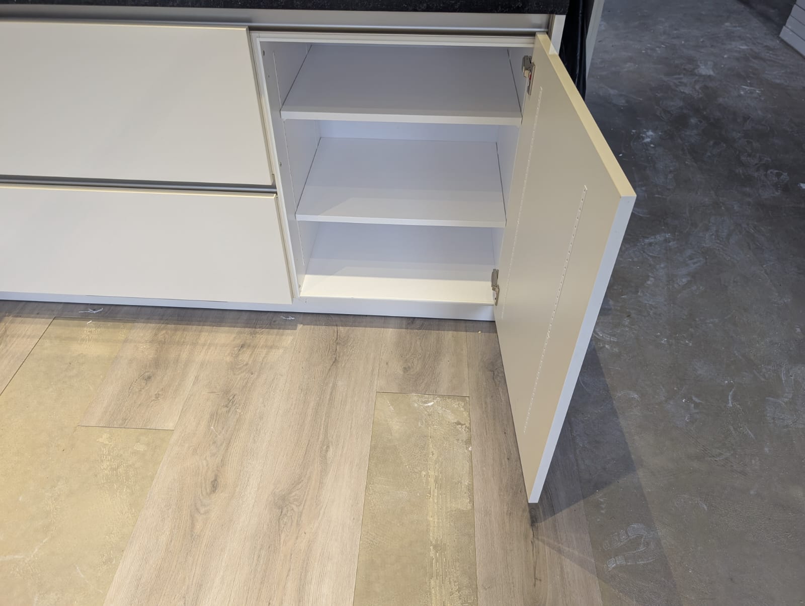 02294 - Witte Siematic hoekkeuken