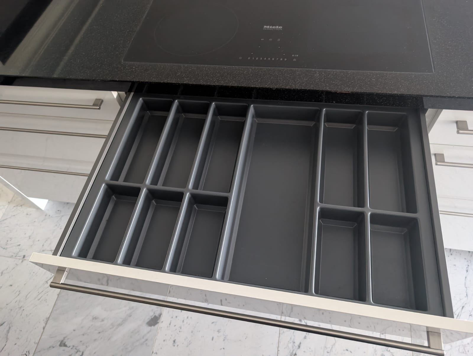 02098 - Moderne eilandkeuken