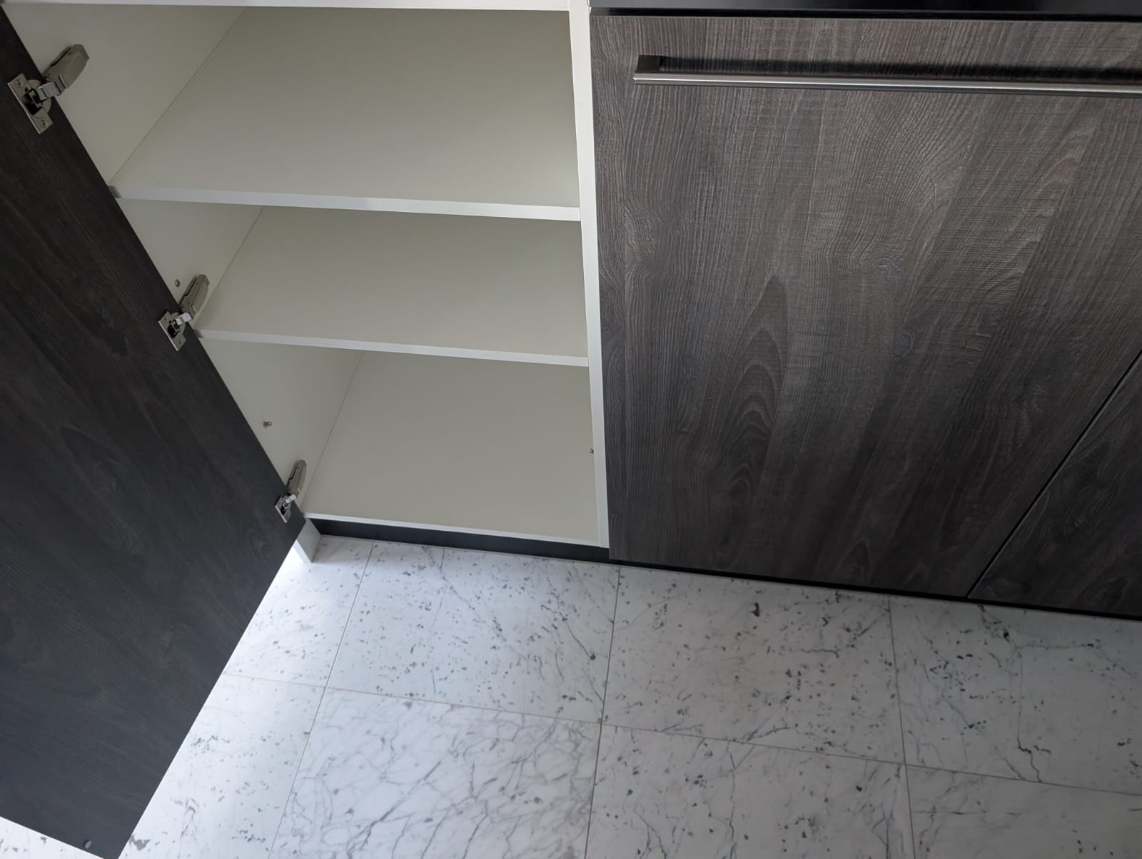 02098 - Moderne eilandkeuken