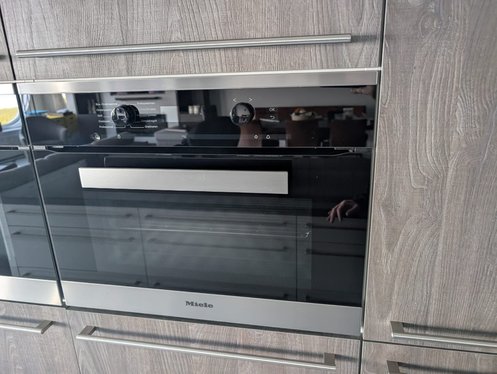 02098 - Moderne eilandkeuken