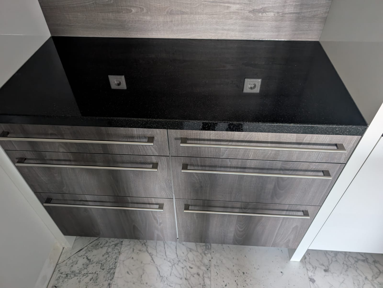 02098 - Moderne eilandkeuken