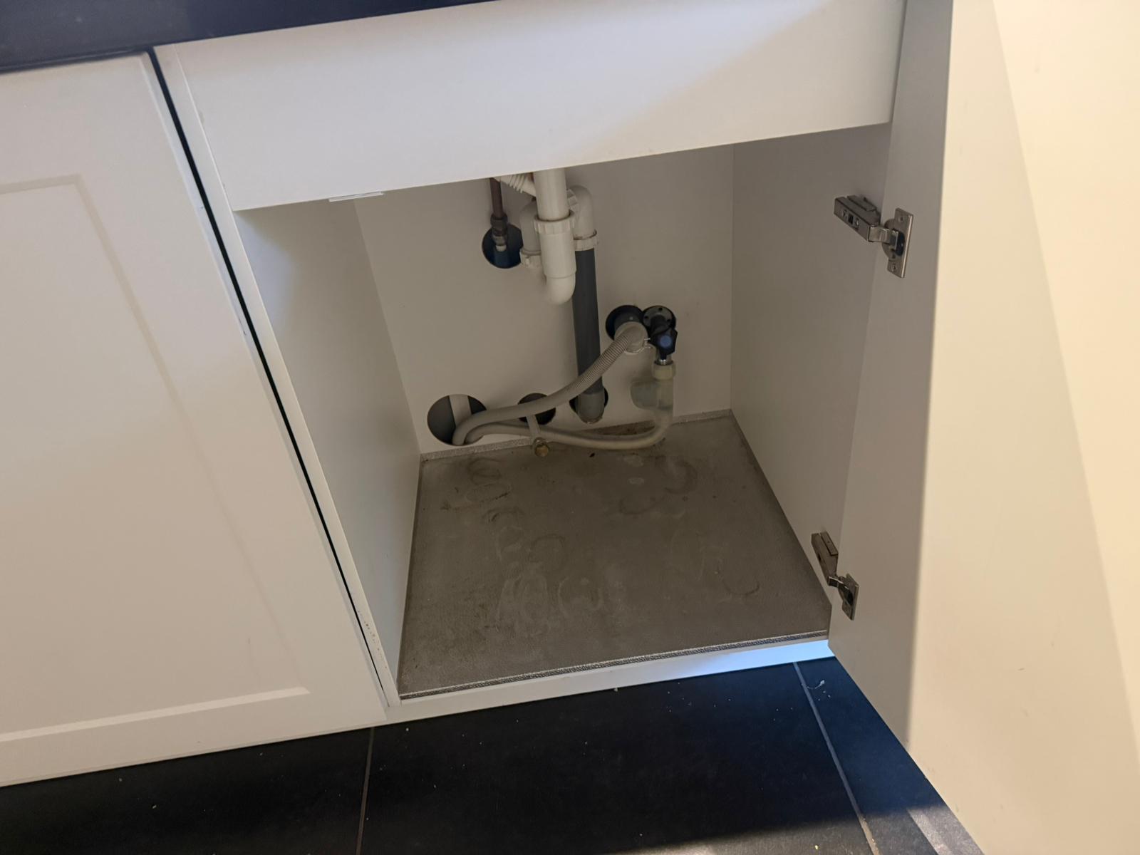 01915 - Witte landelijke eilandkeuken