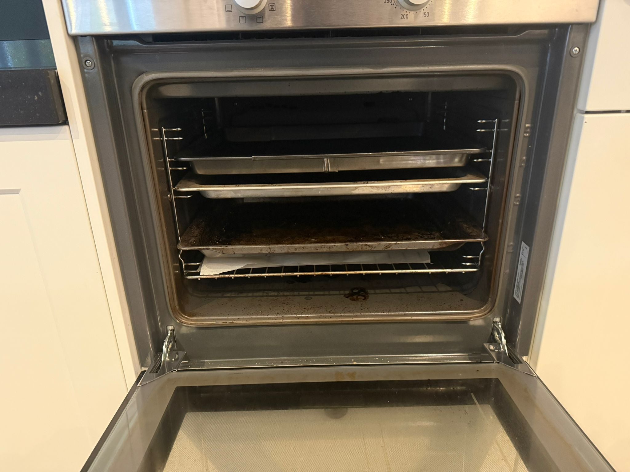 01915 - Witte landelijke eilandkeuken