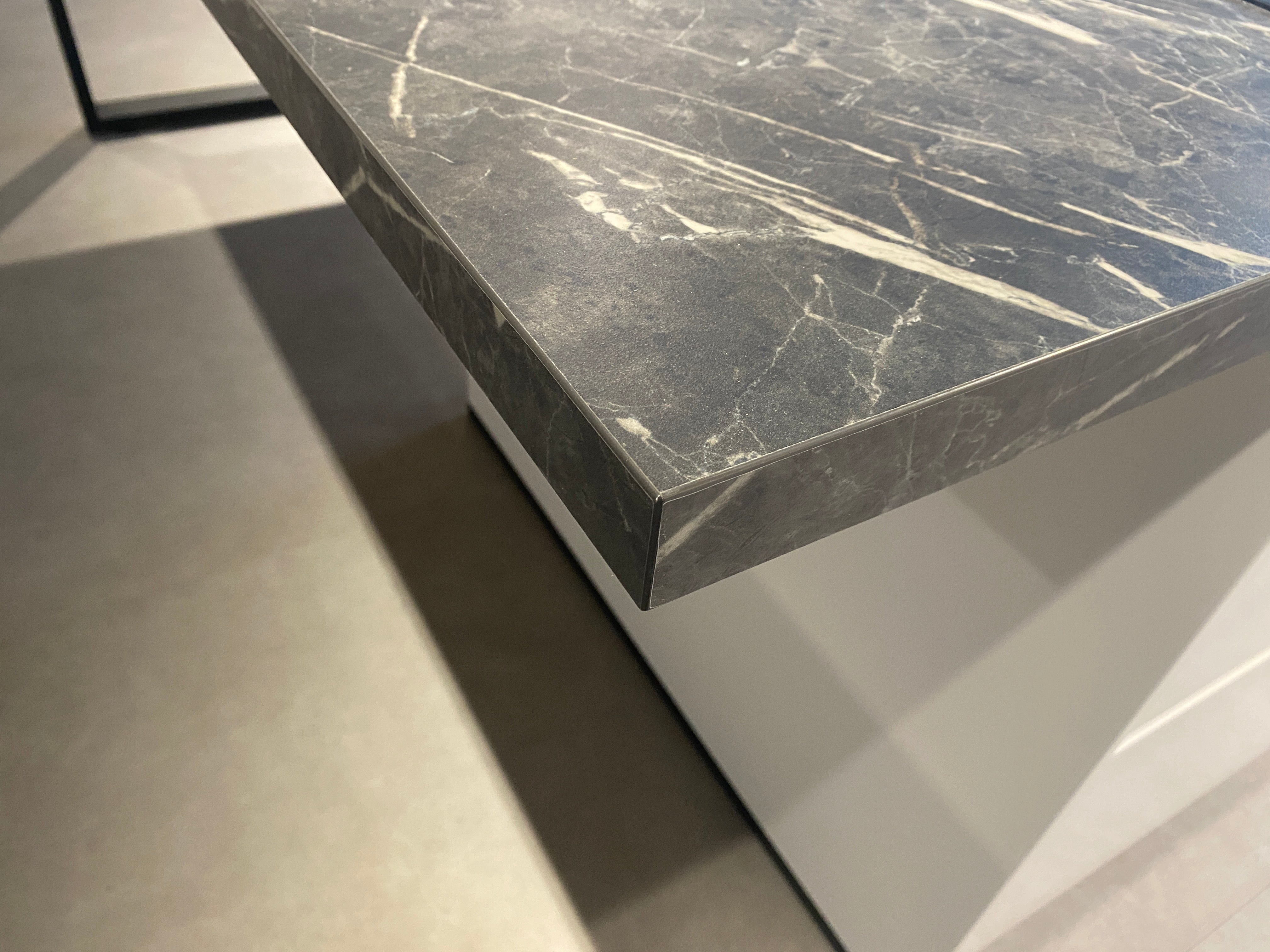 02642 - Moderne hoogglans lak alpine witte keuken