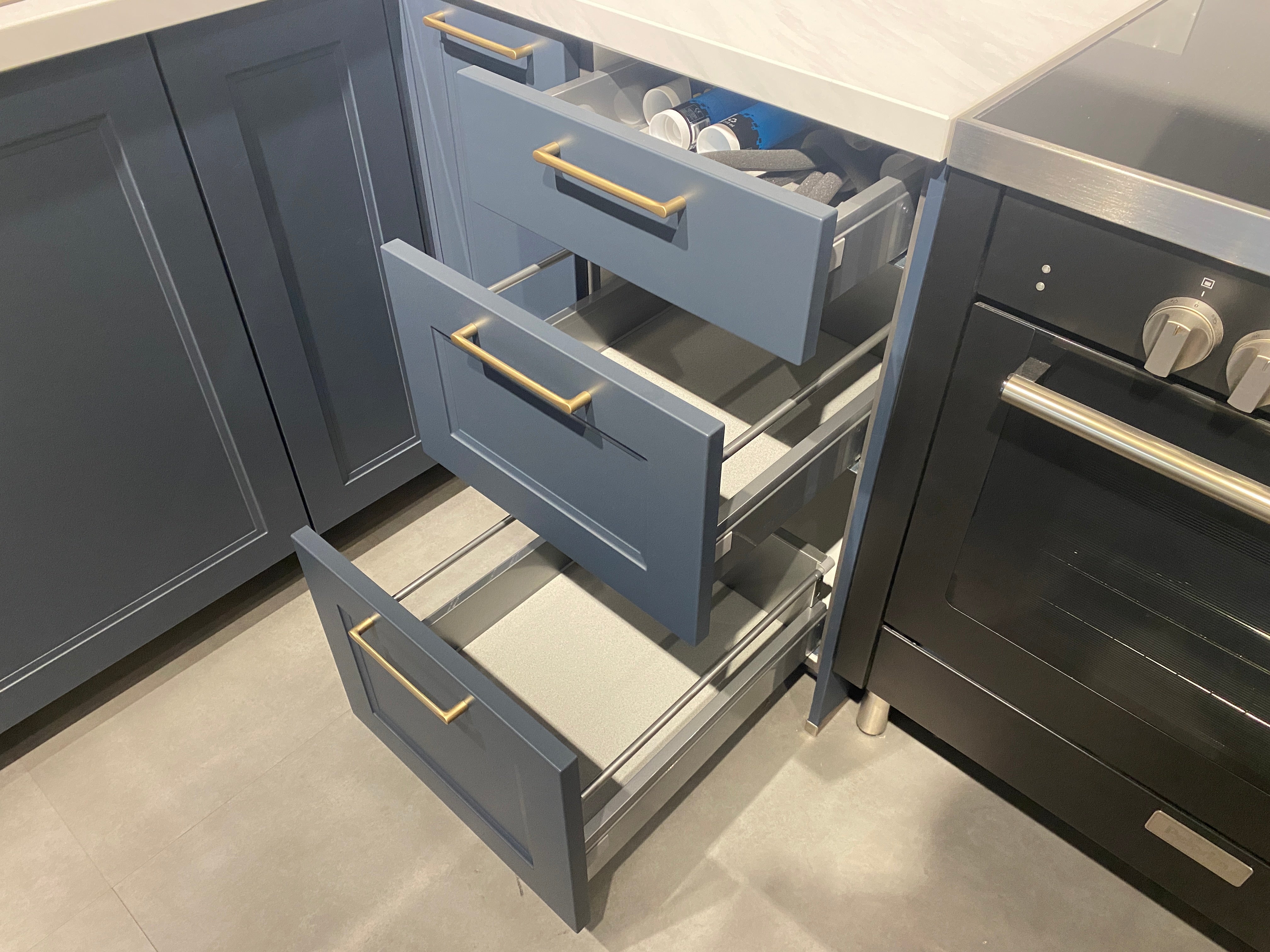 02644 - Blauw klassieke hoekkeuken