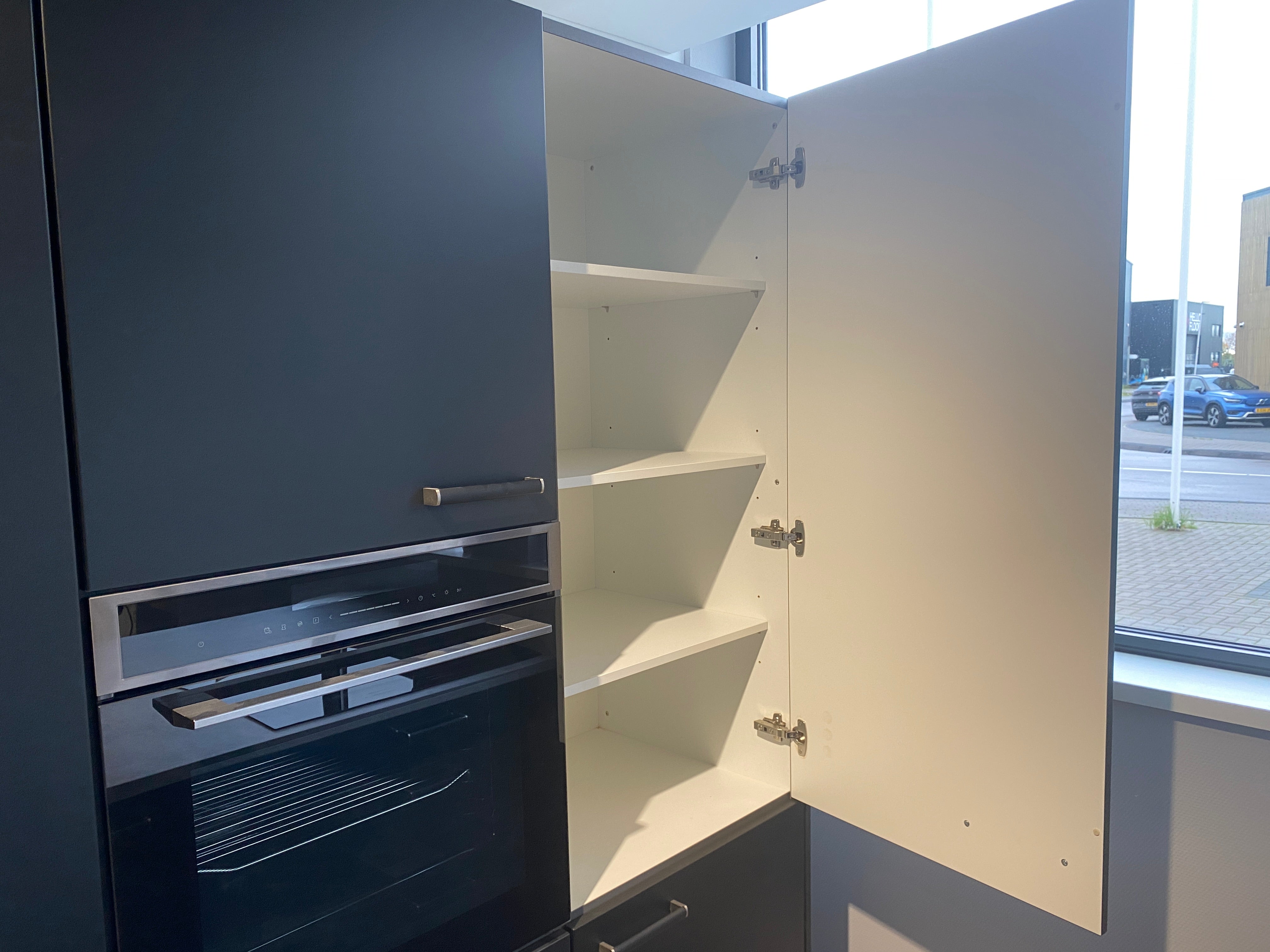 02650 - Laklaminaat zwarte eilandkeuken