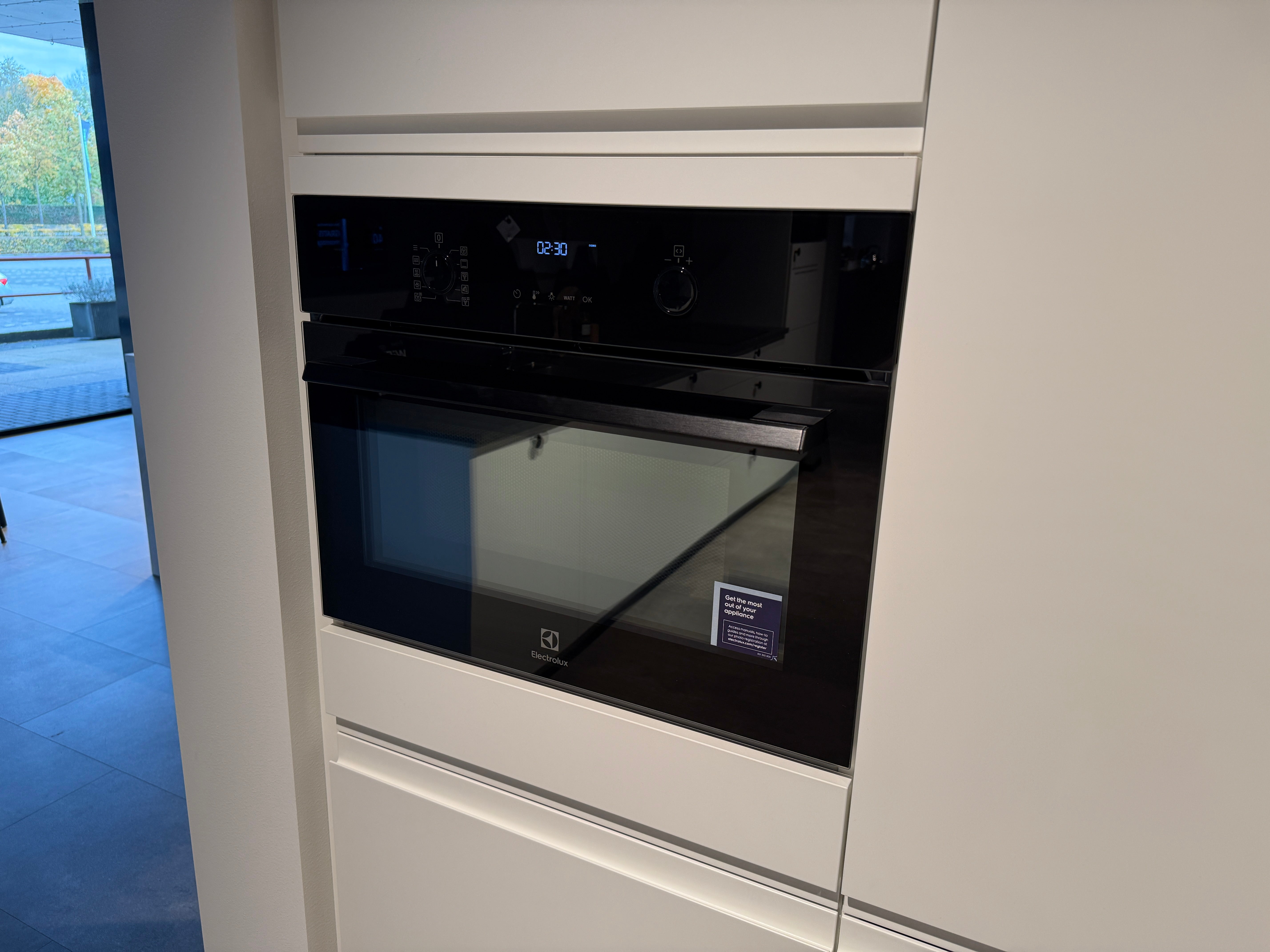 02770 - Kvik Linearis schiereiland keuken