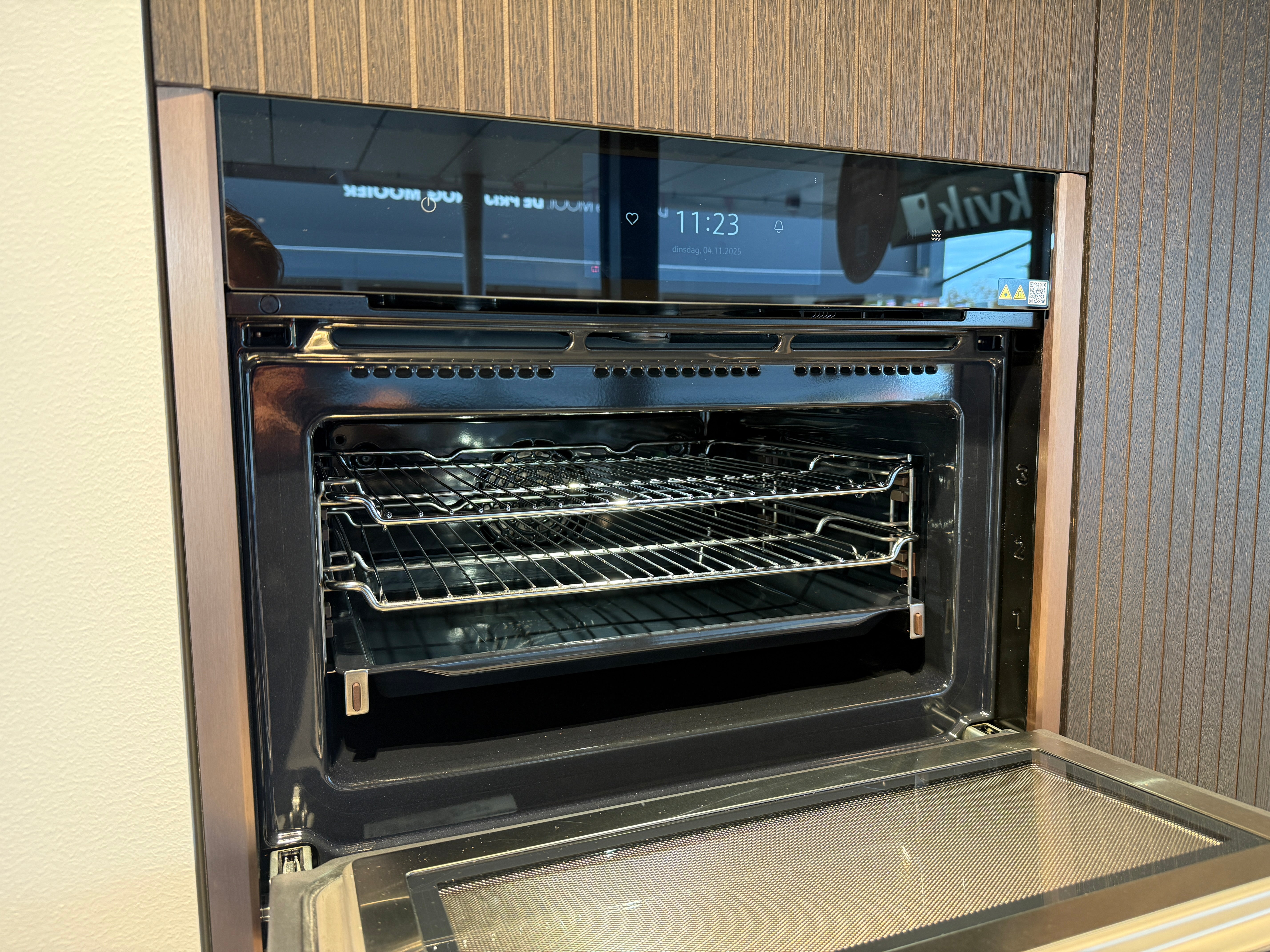 02760 - Beige Kvik eilandkeuken