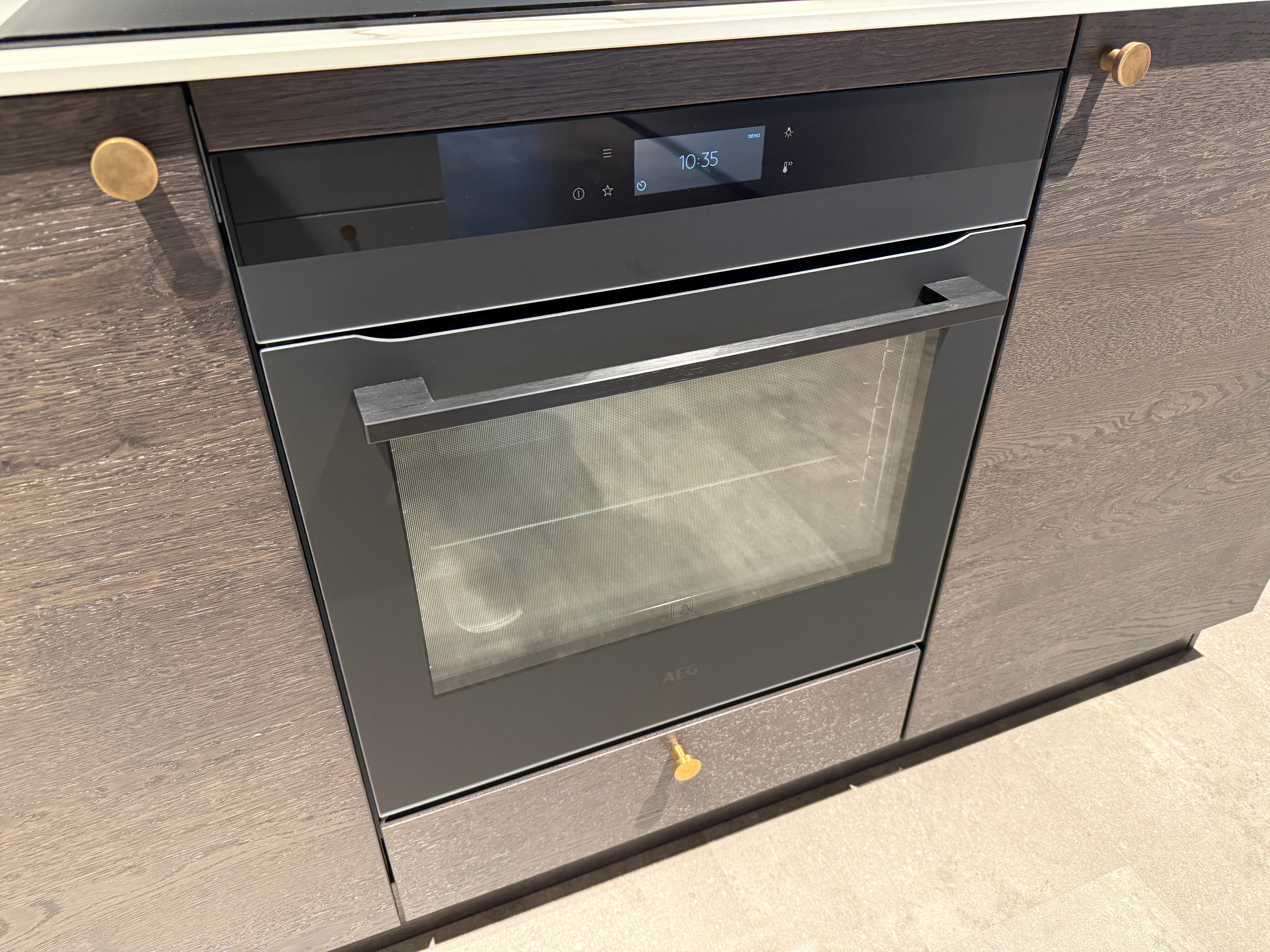 02768 - Moderne schiereiland keuken