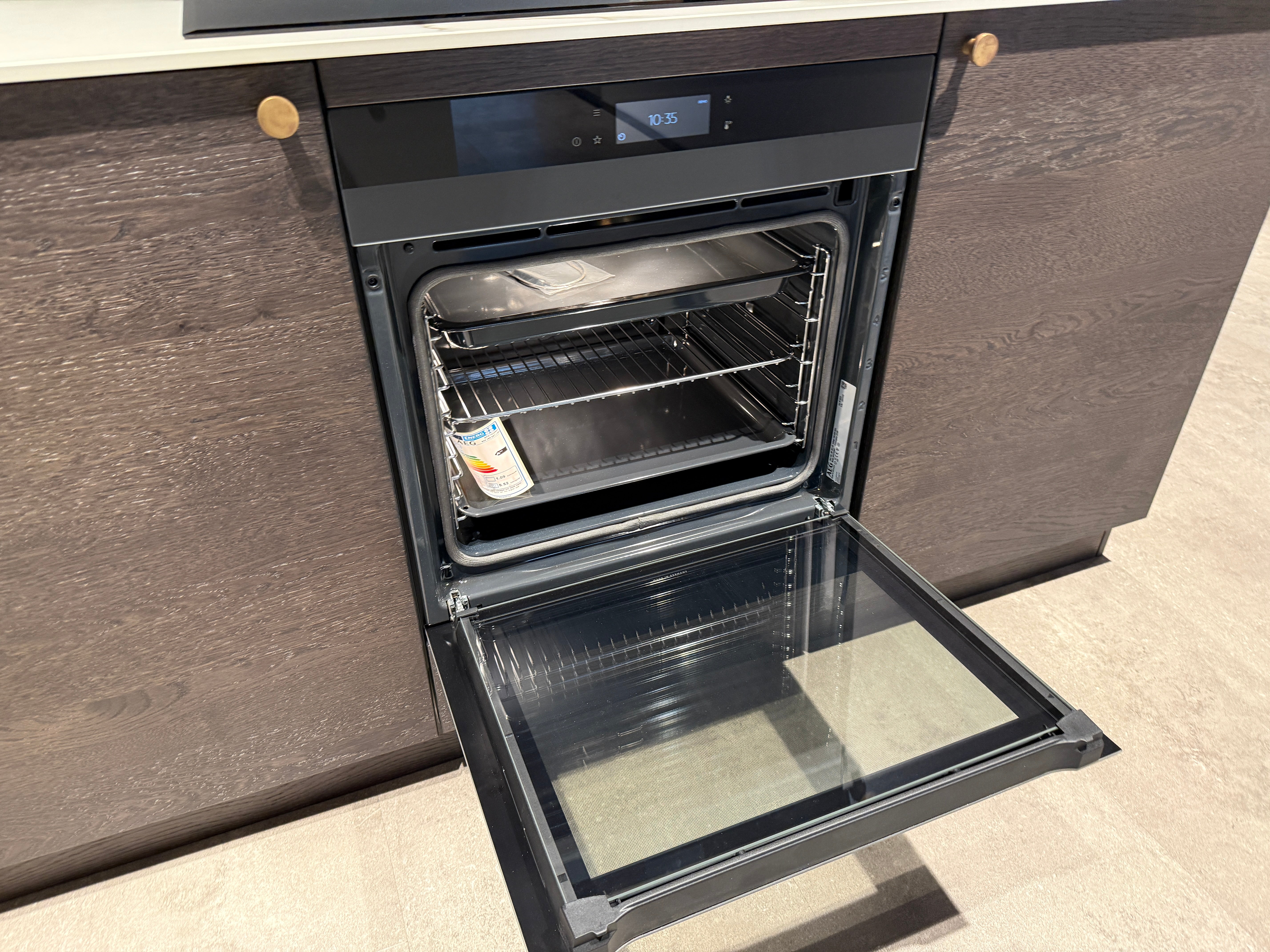 02768 - Moderne schiereiland keuken