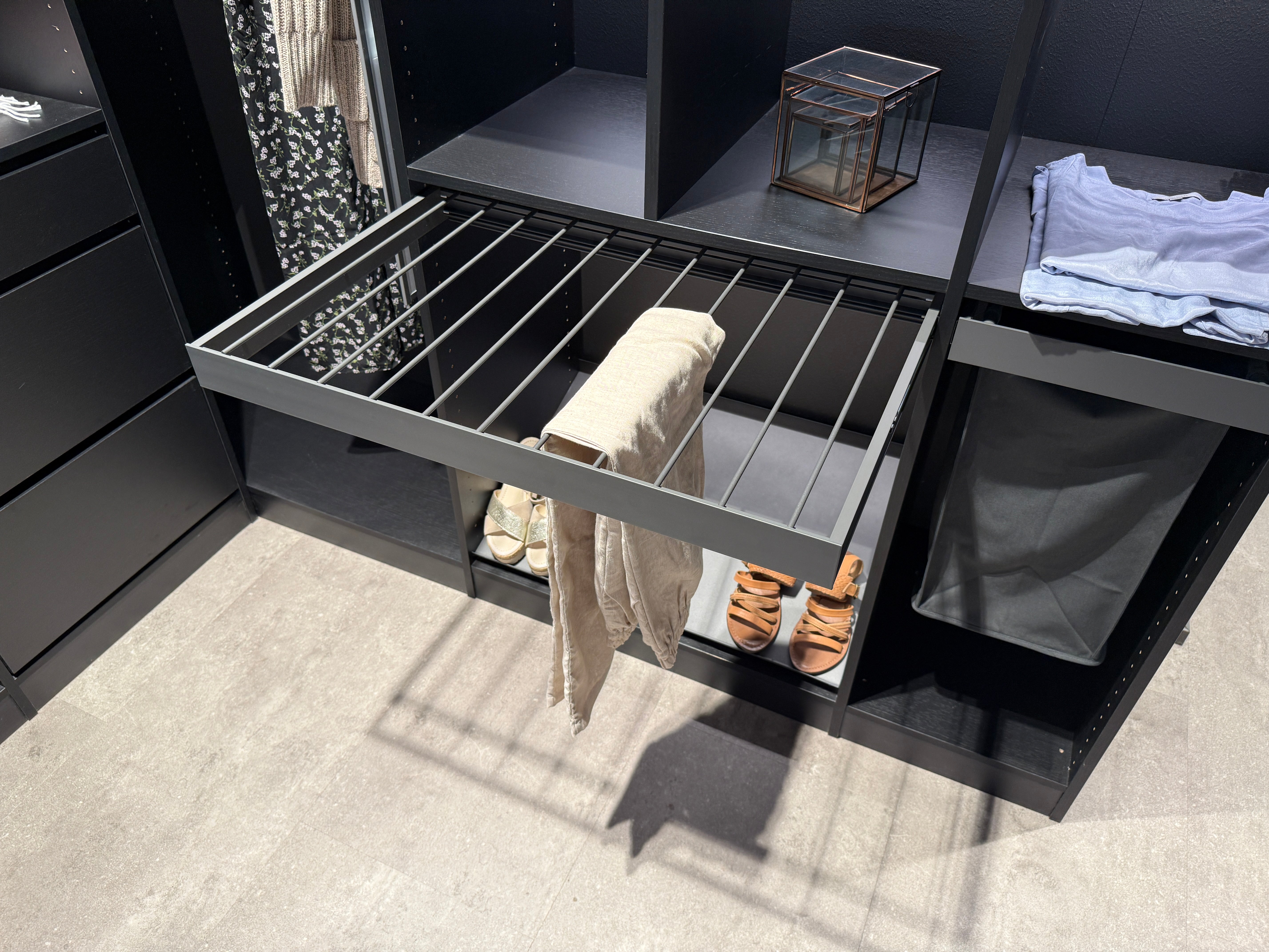 KVN2 - Kvik Garderobekast