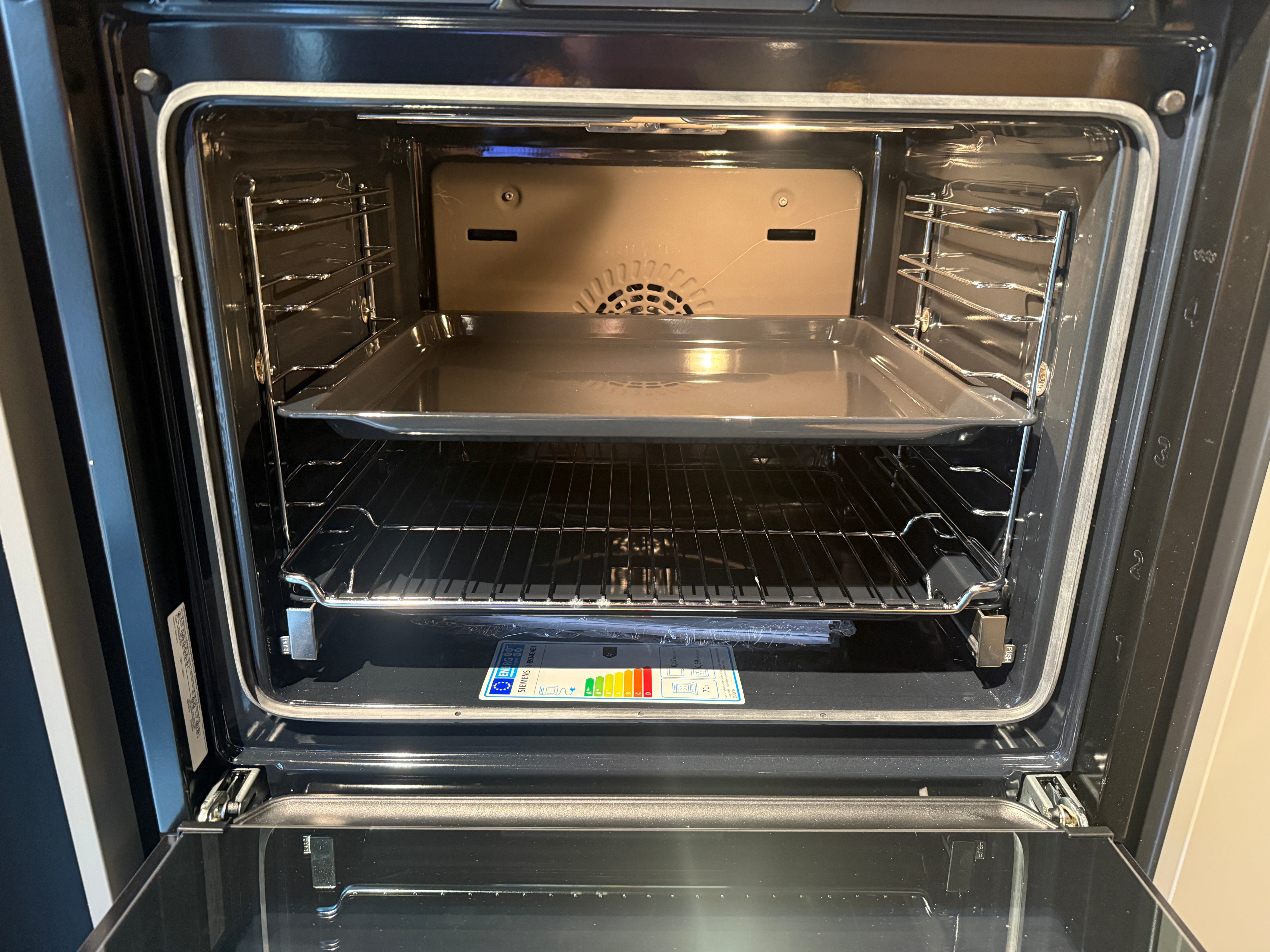 03058 - Grijze eilandkeuken