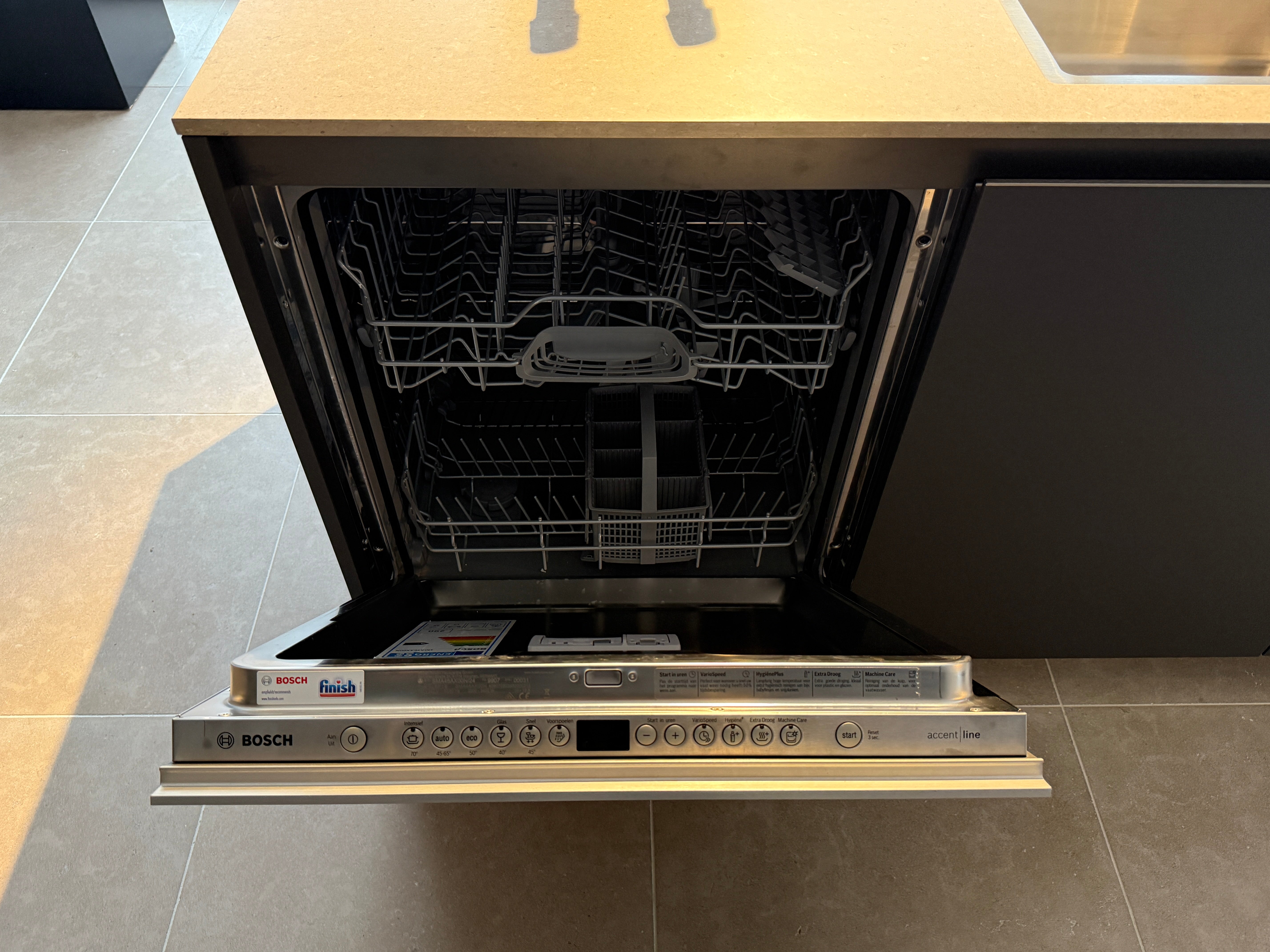 03156 - Moderne eilandkeuken