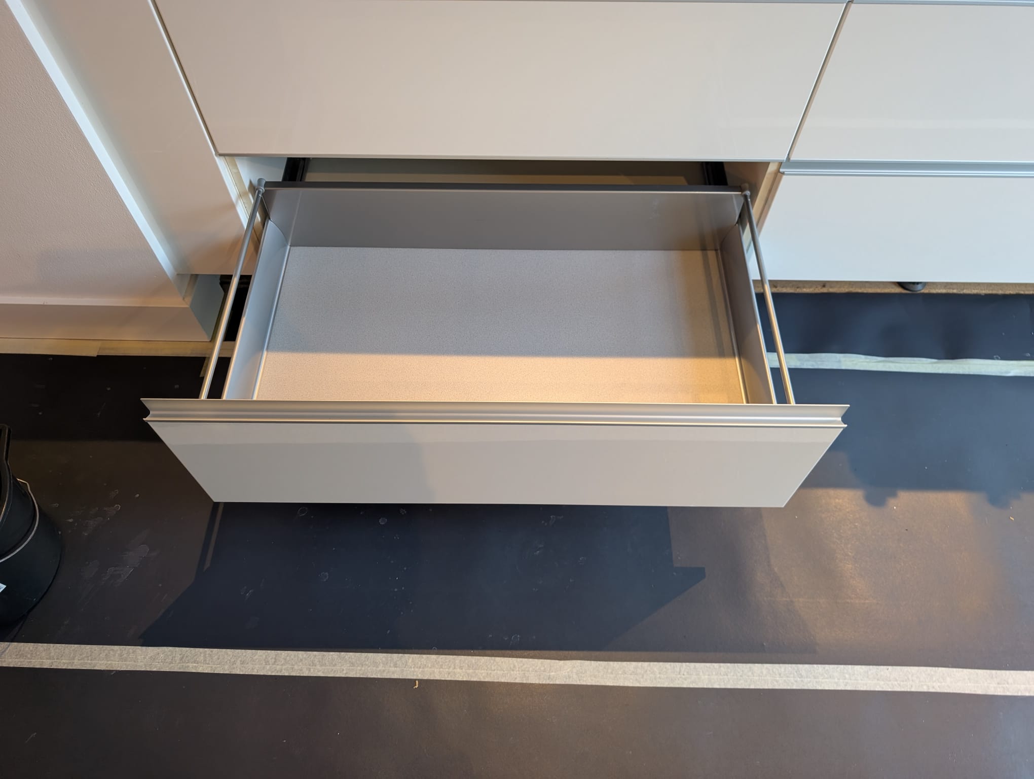 02850 - Witte parallel keuken