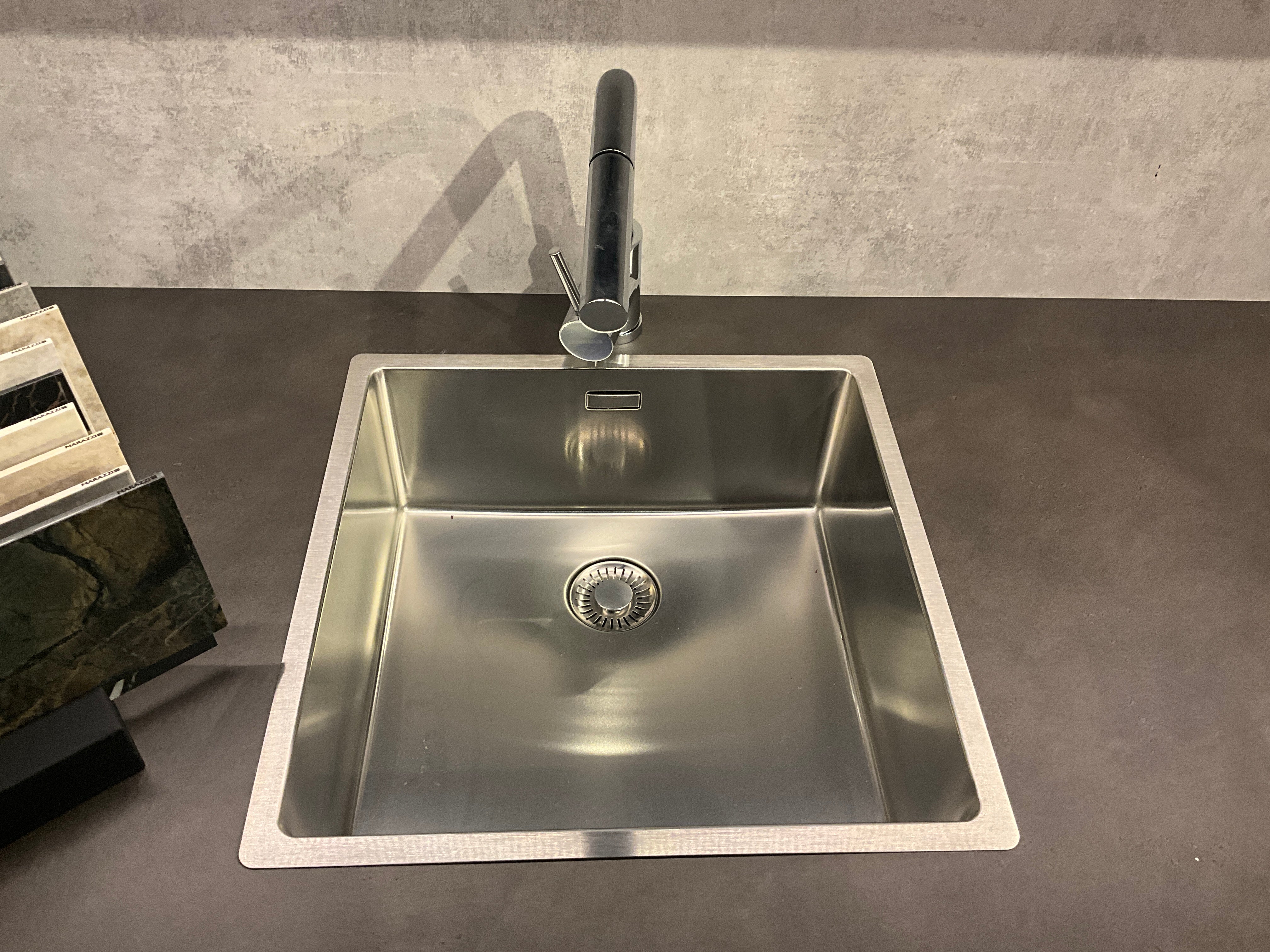 03459 - Betonlook hoekkeuken