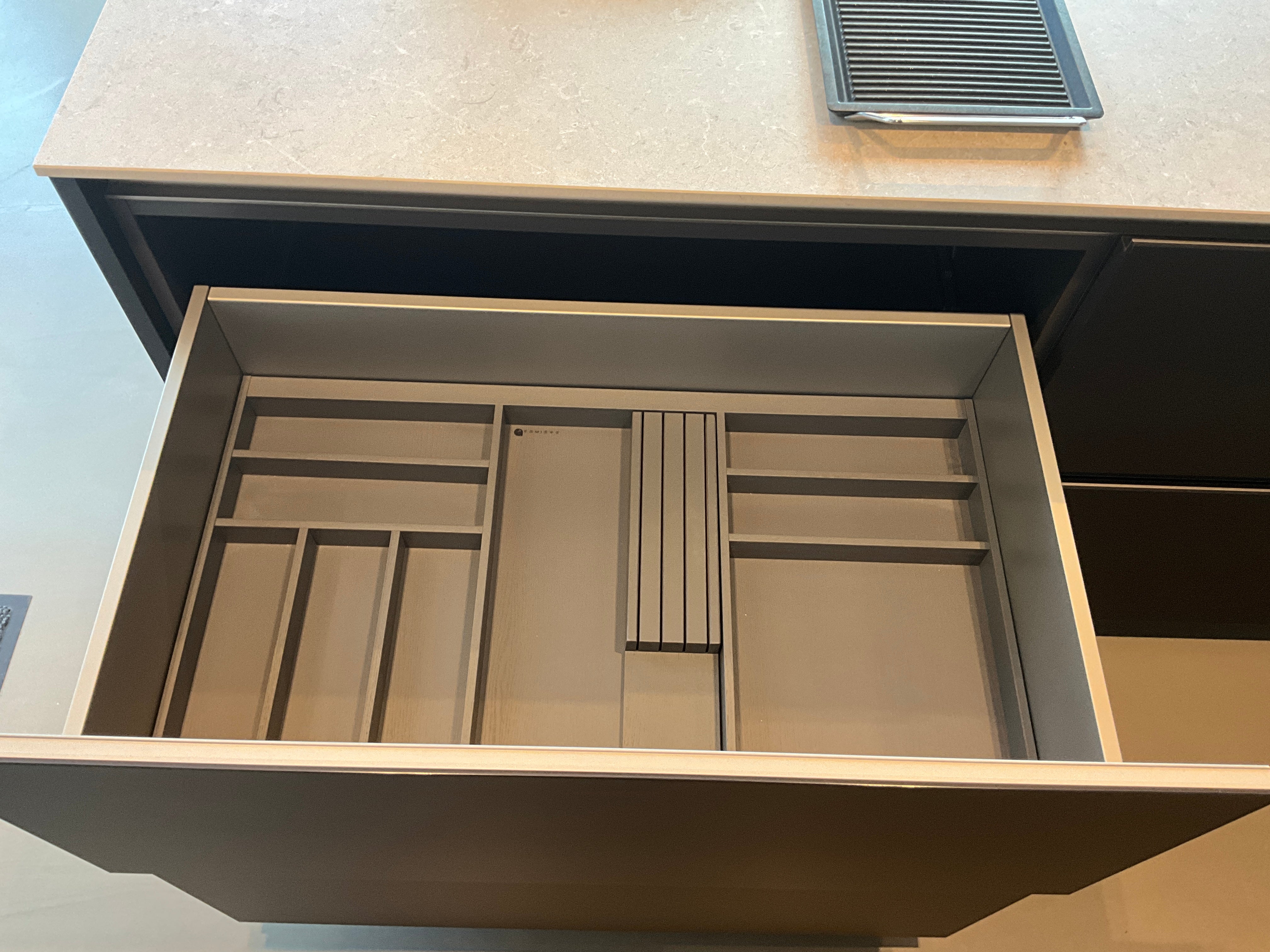 02461 - Moderne eilandkeuken