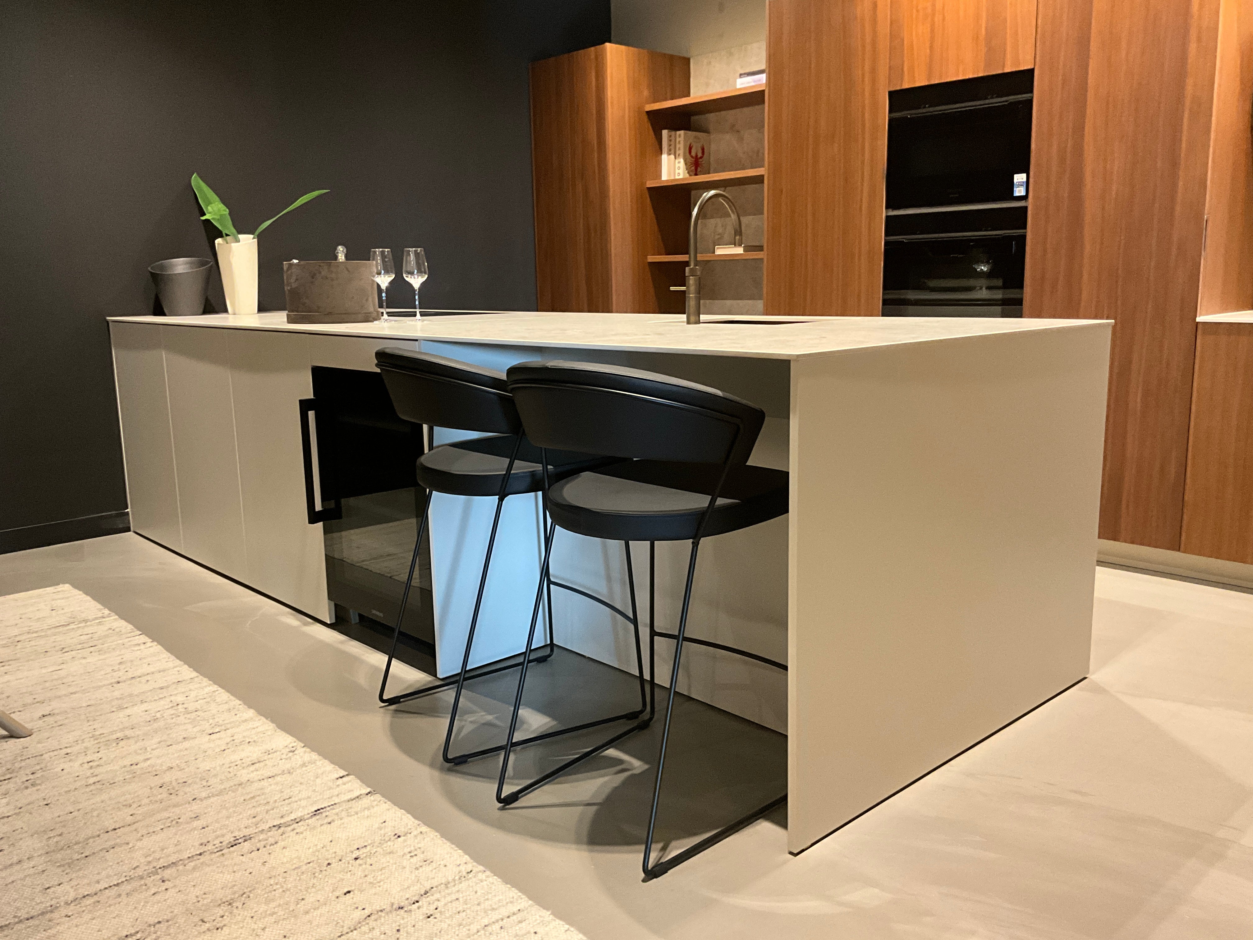 02448 - Eiken fineer eilandkeuken