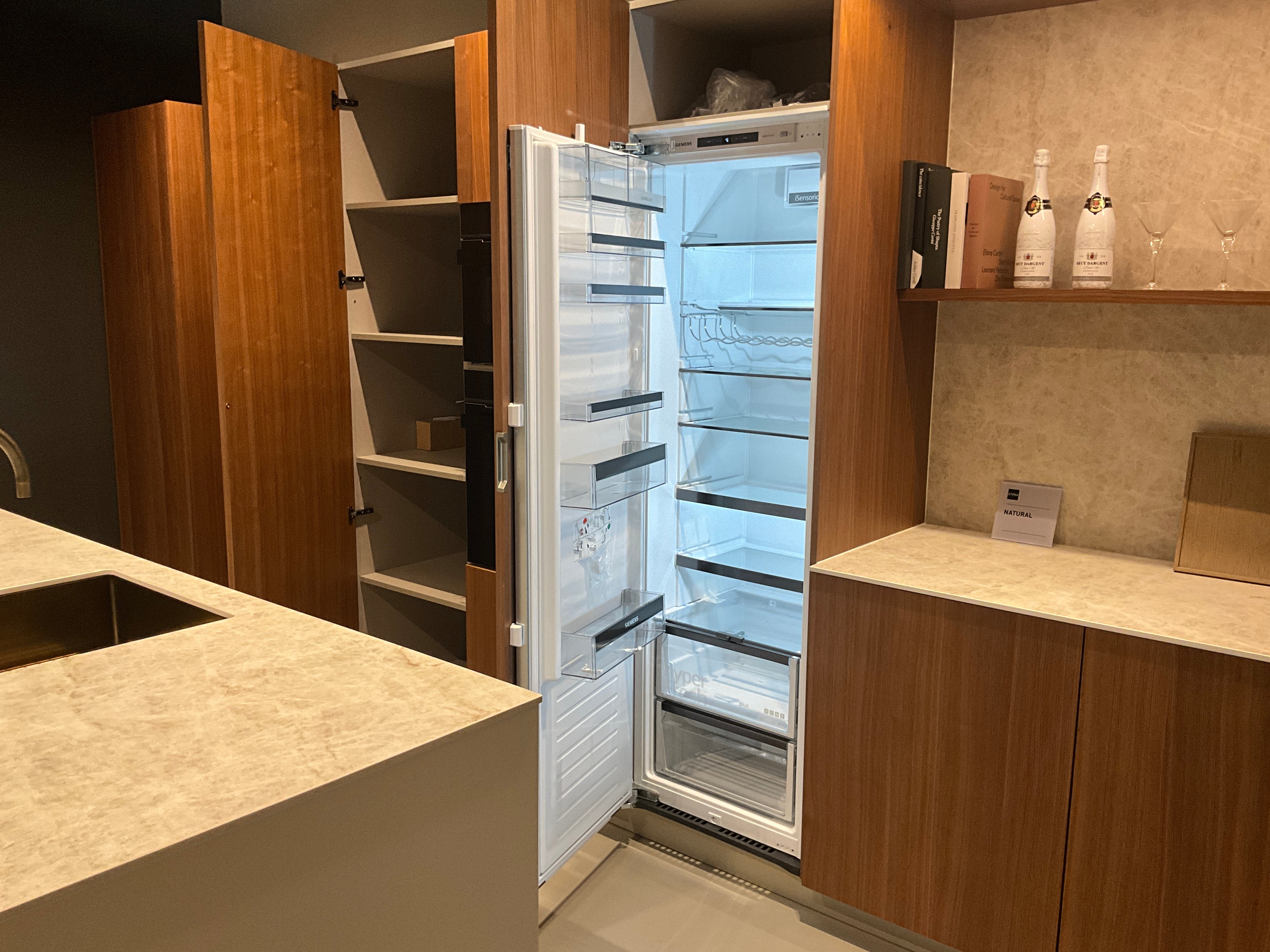 02448 - Eiken fineer eilandkeuken