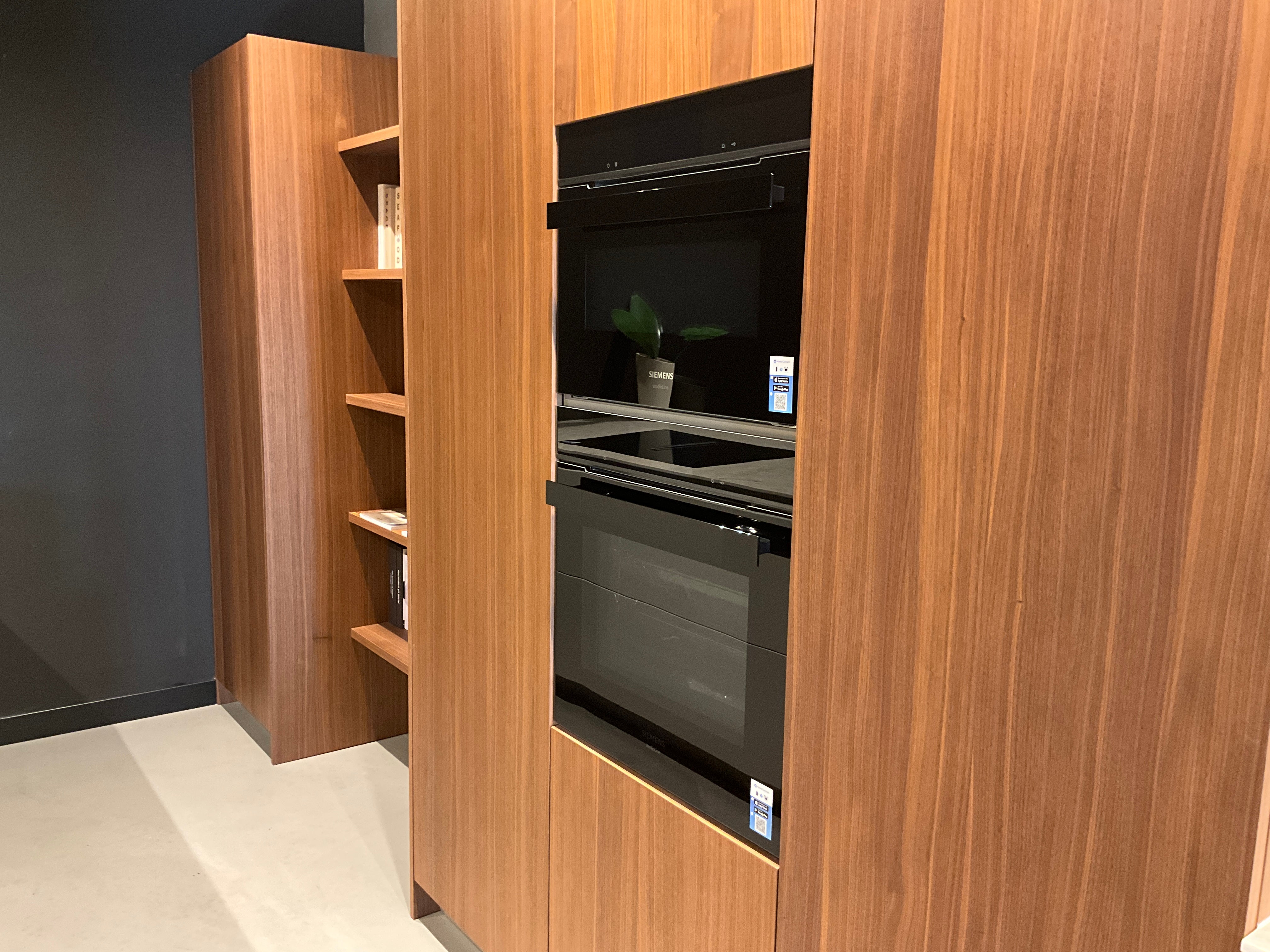 02448 - Eiken fineer eilandkeuken