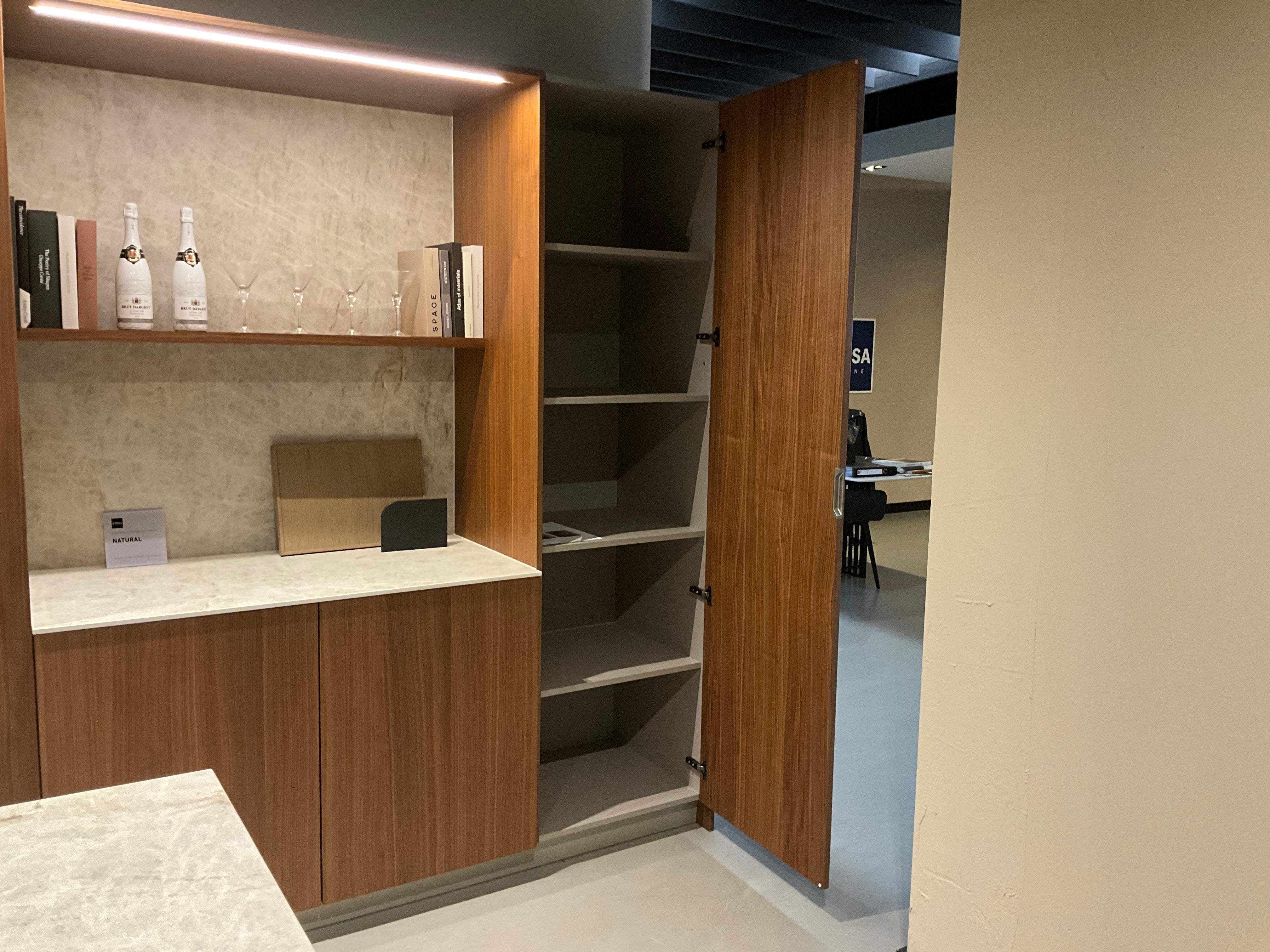 02448 - Eiken fineer eilandkeuken