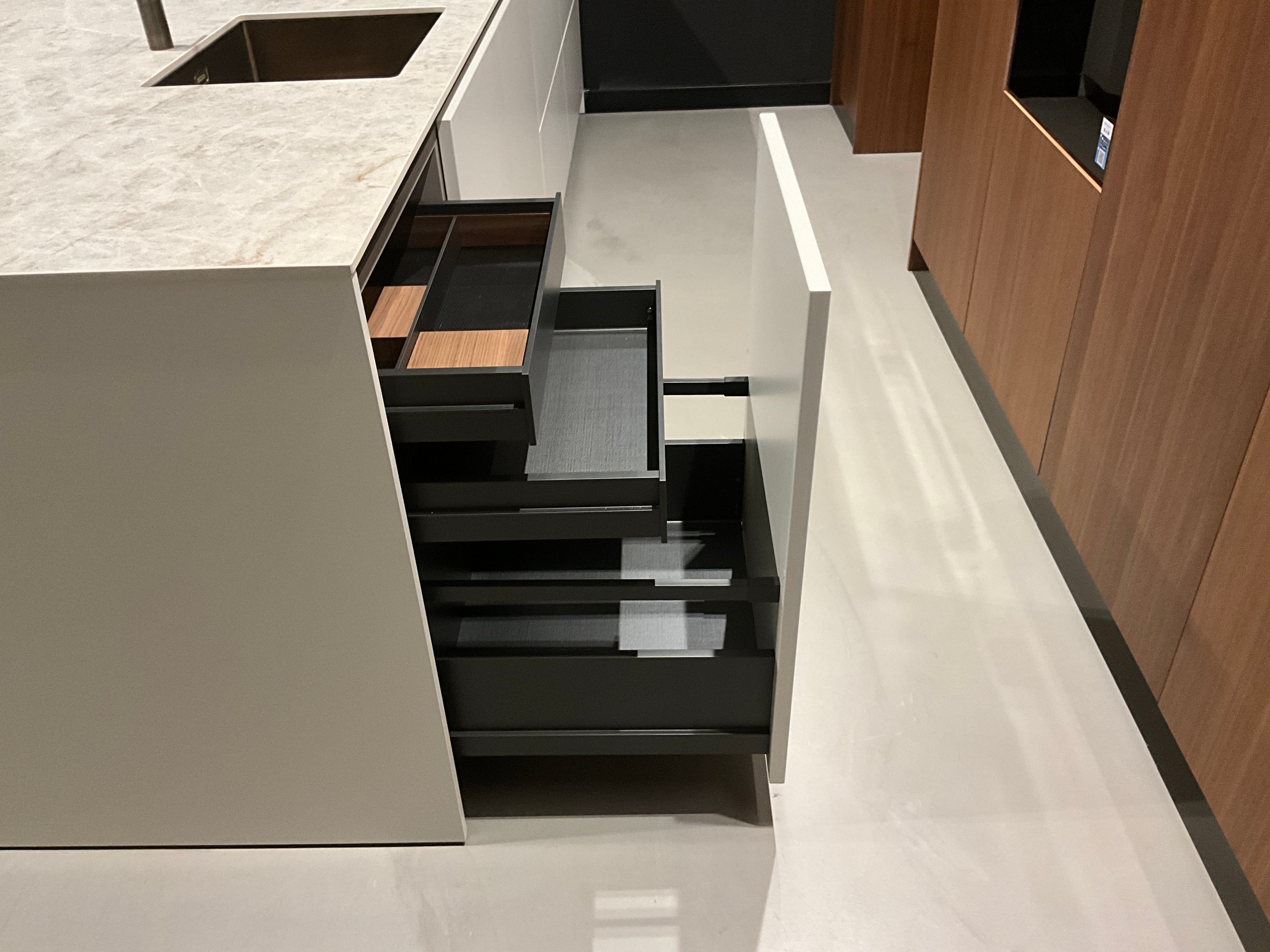 02448 - Eiken fineer eilandkeuken