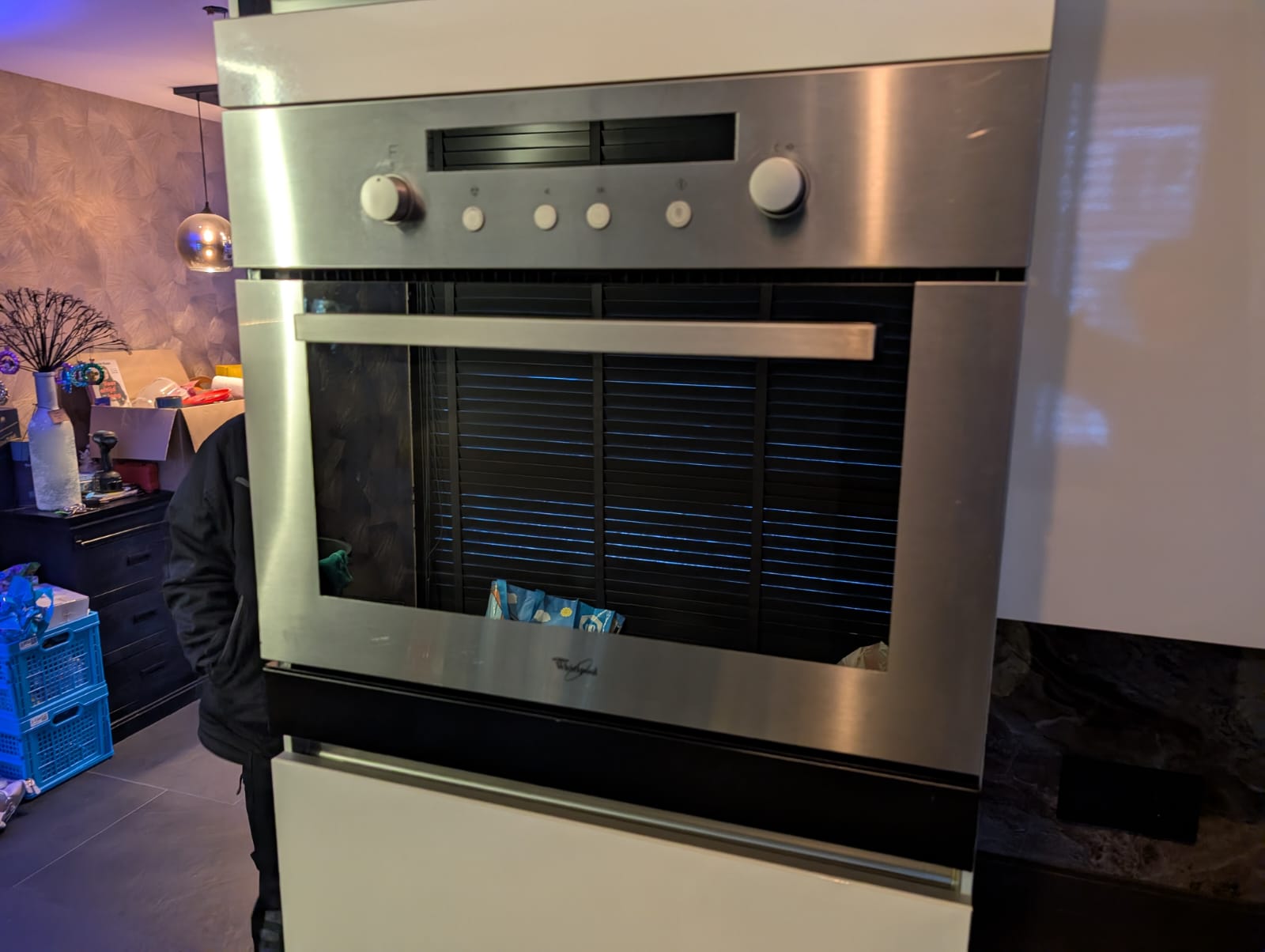 03120 - Moderne witte hoekkeuken