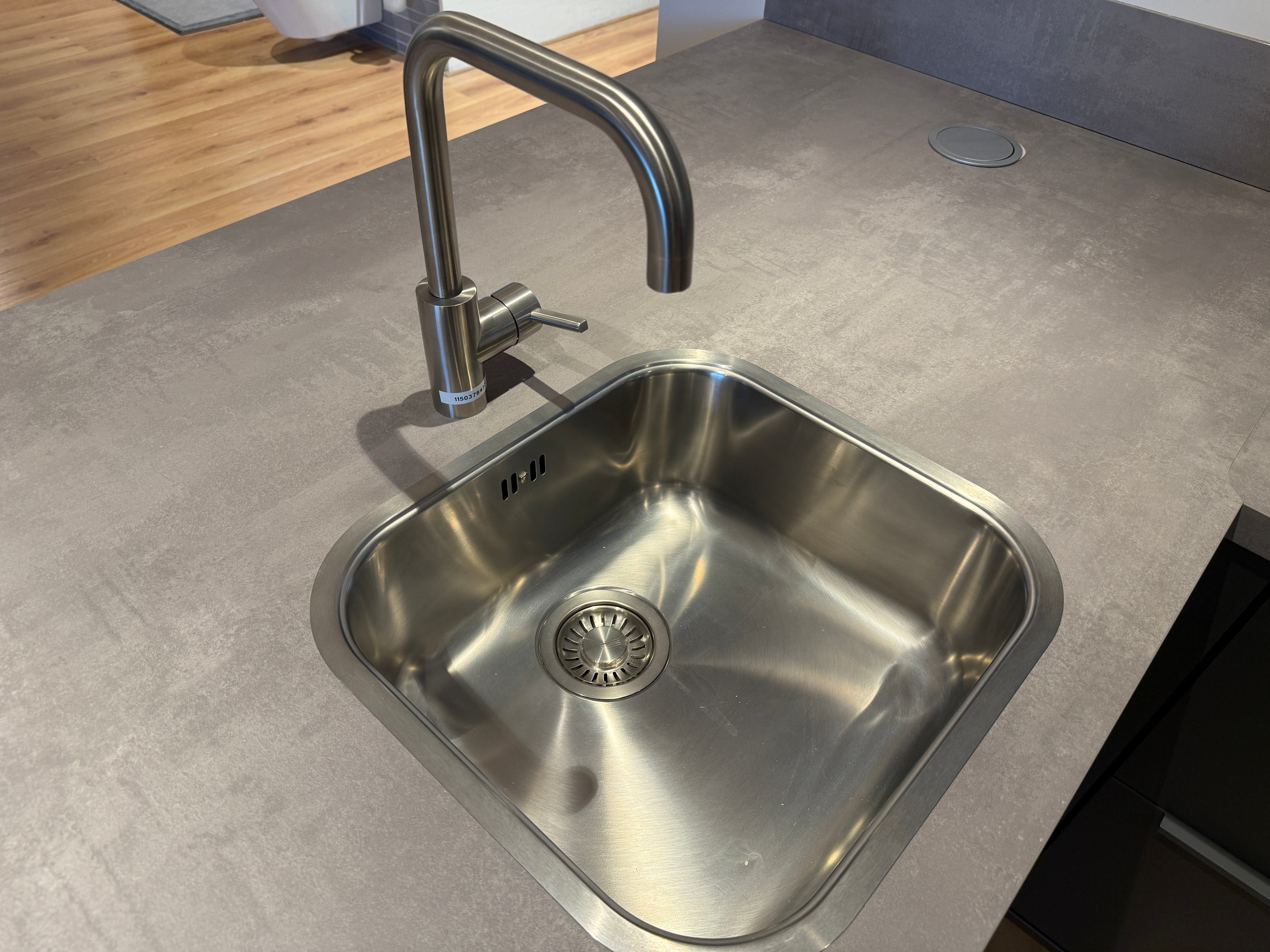 04035 - Betonlook U keuken