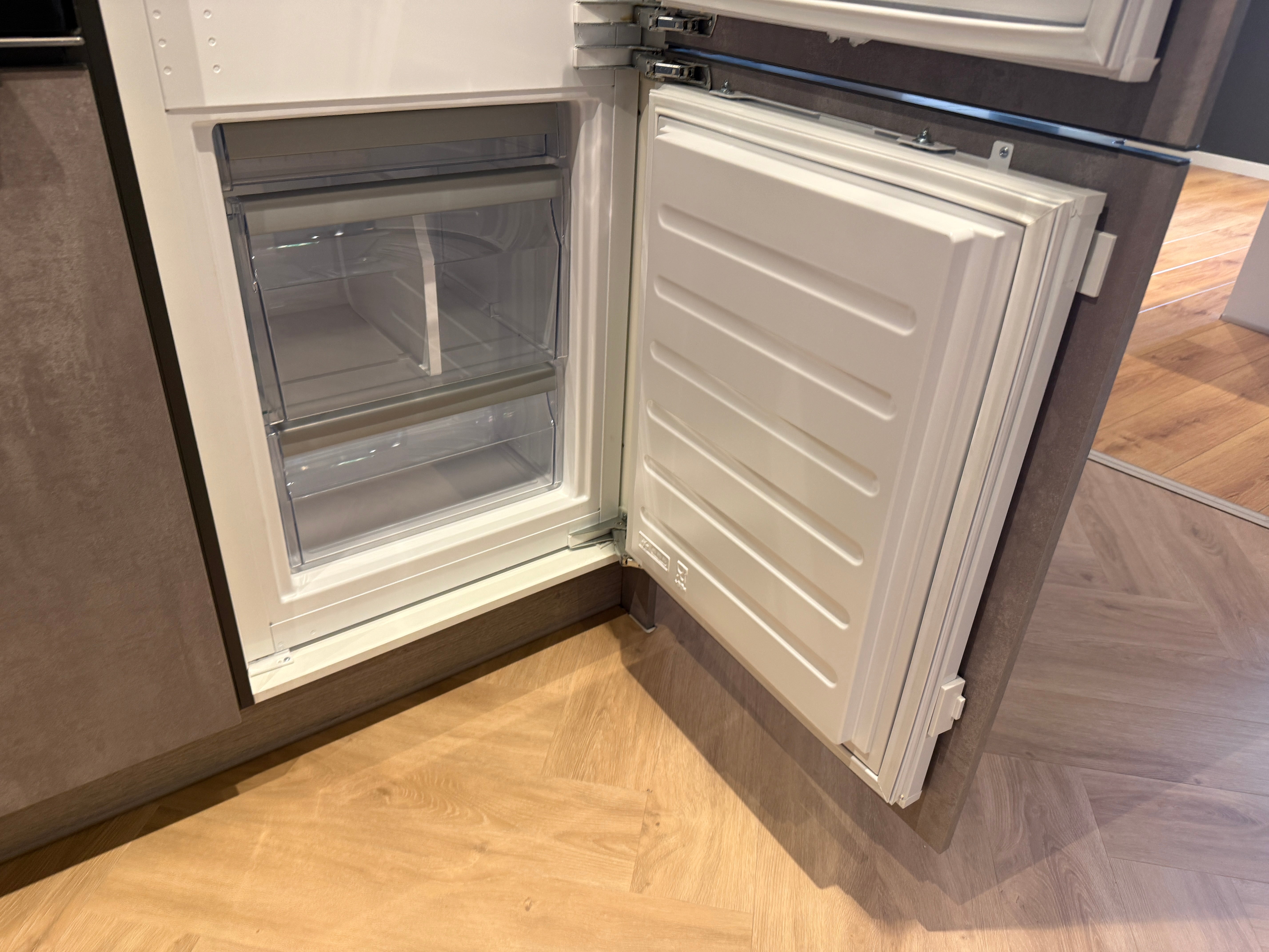 04035 - Betonlook U keuken