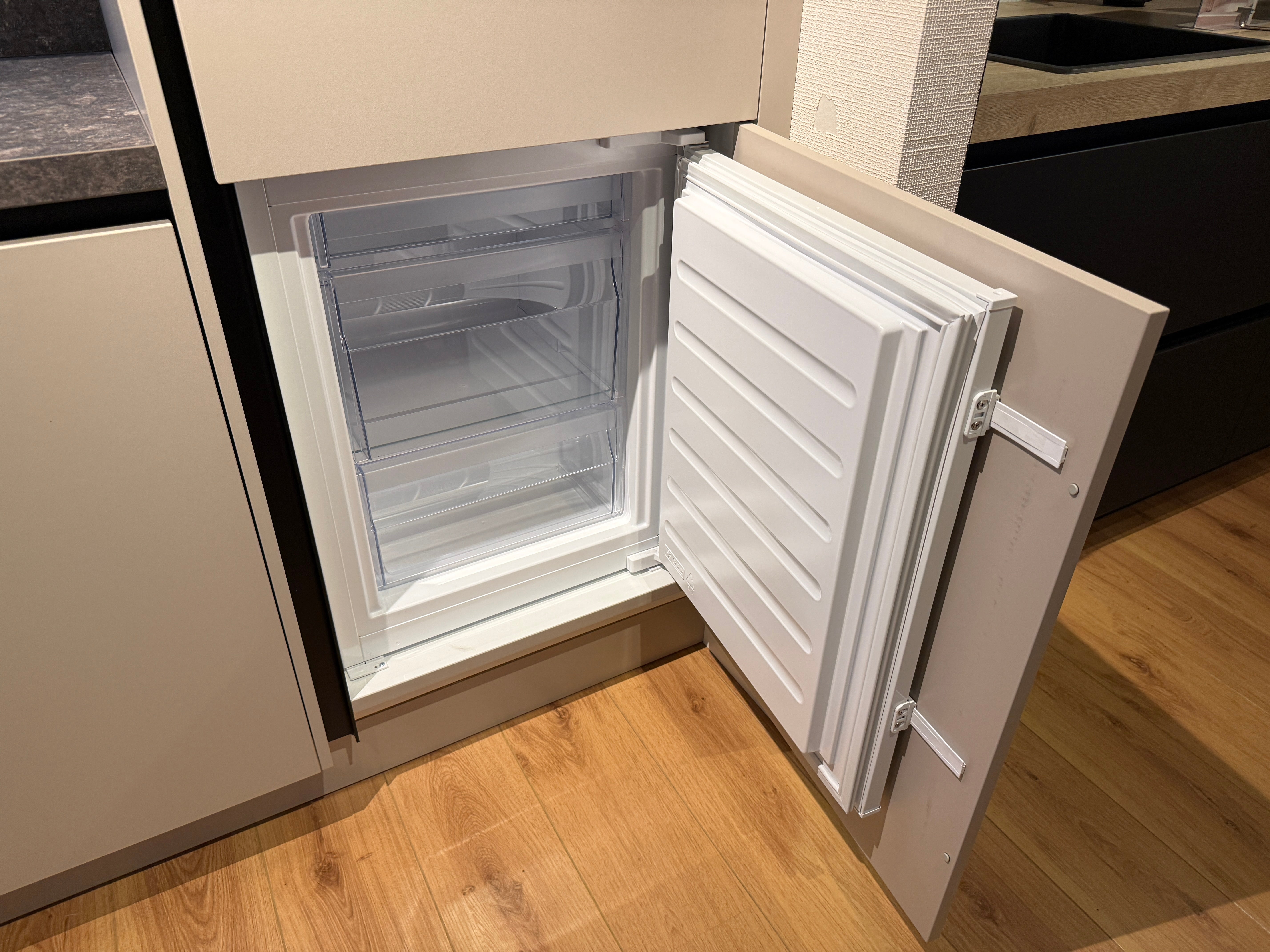 04039 - Moderne hoekkeuken