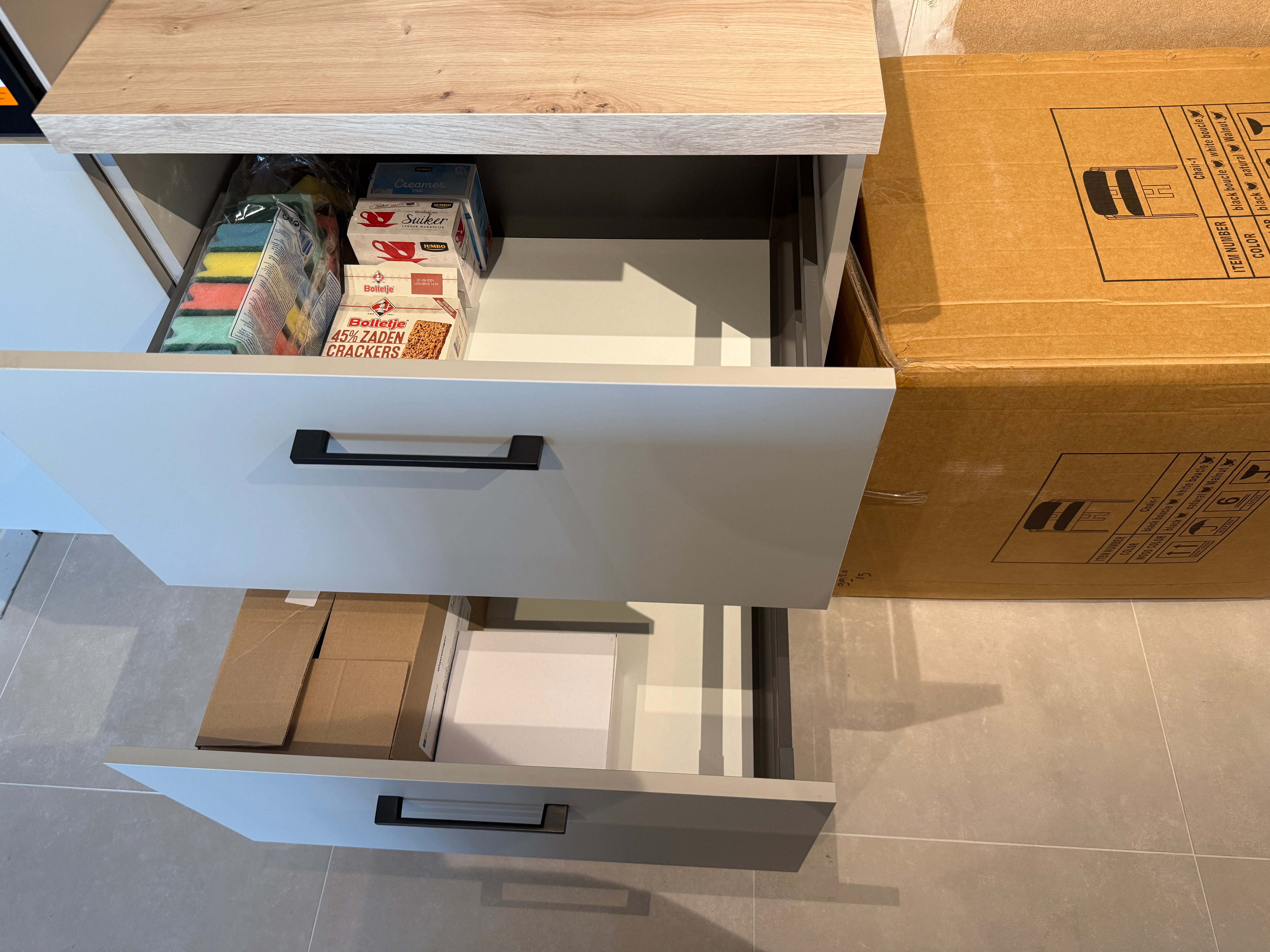 04053 - Impuls showroomkeuken met houten eiland