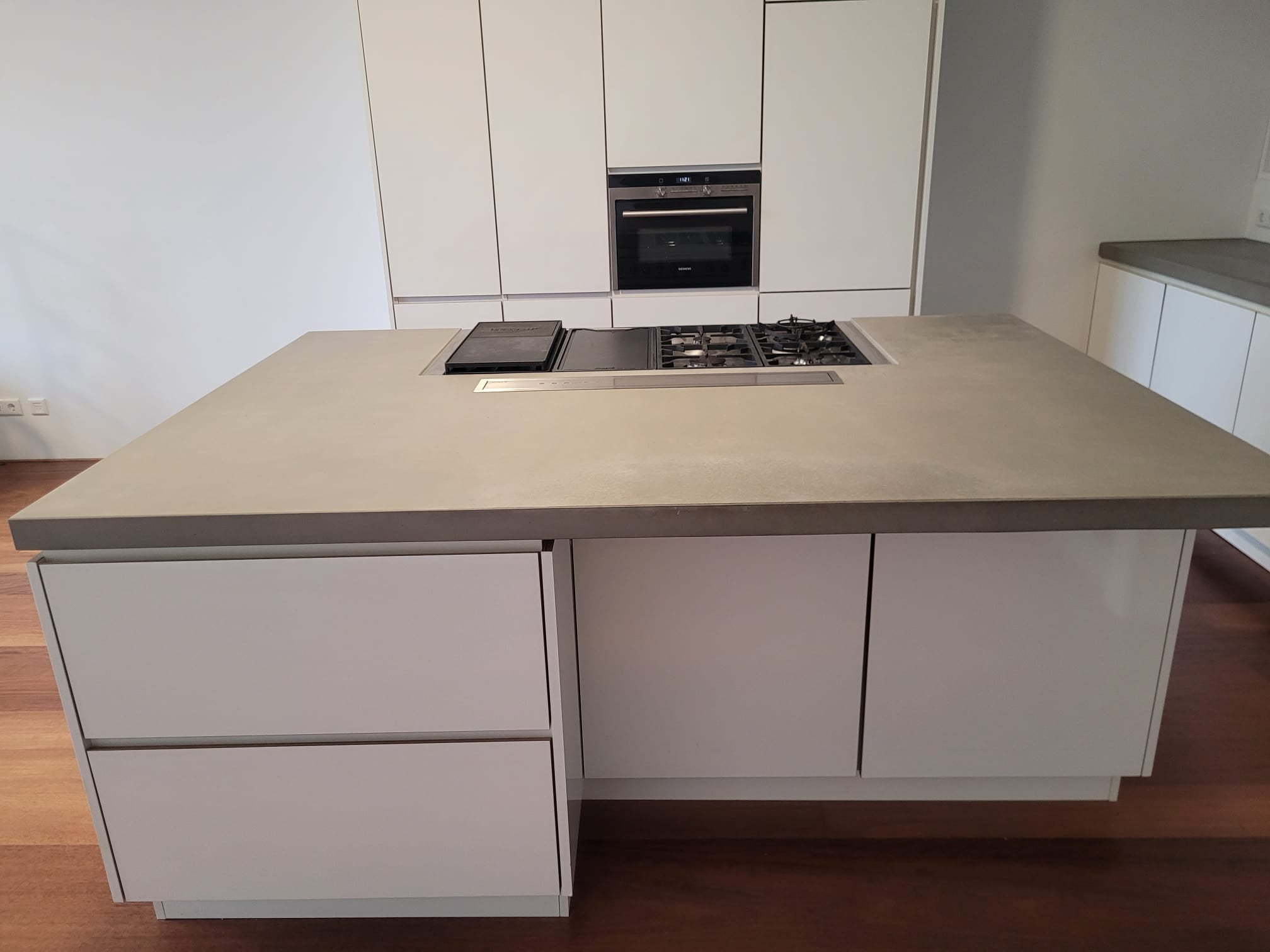 03625 - Witte eilandkeuken