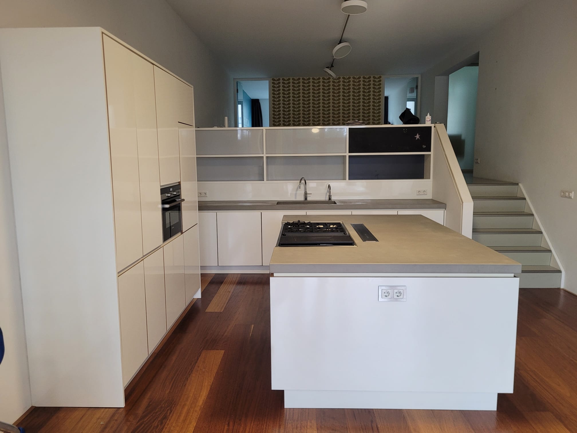 03625 - Witte eilandkeuken