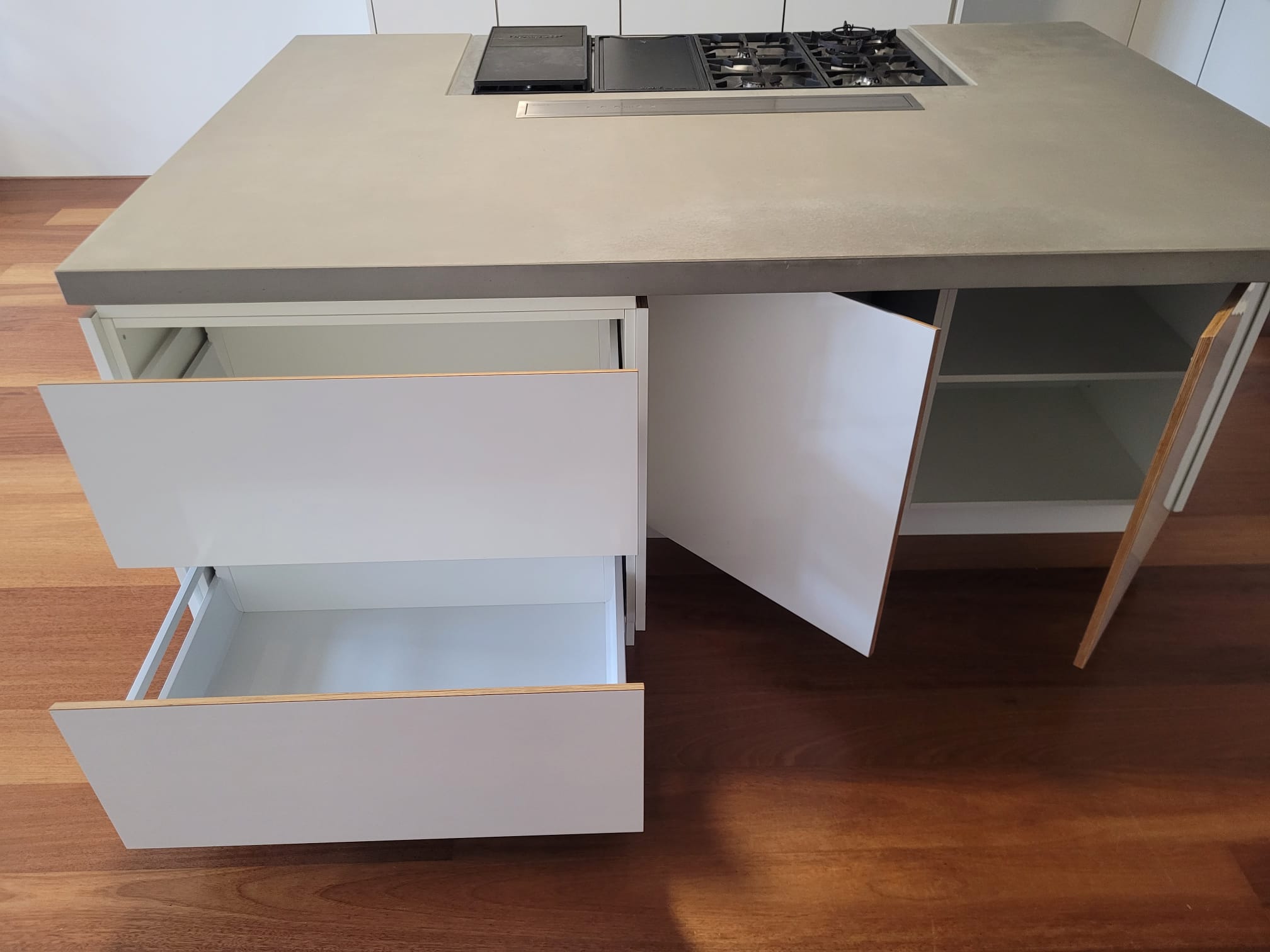 03625 - Witte eilandkeuken