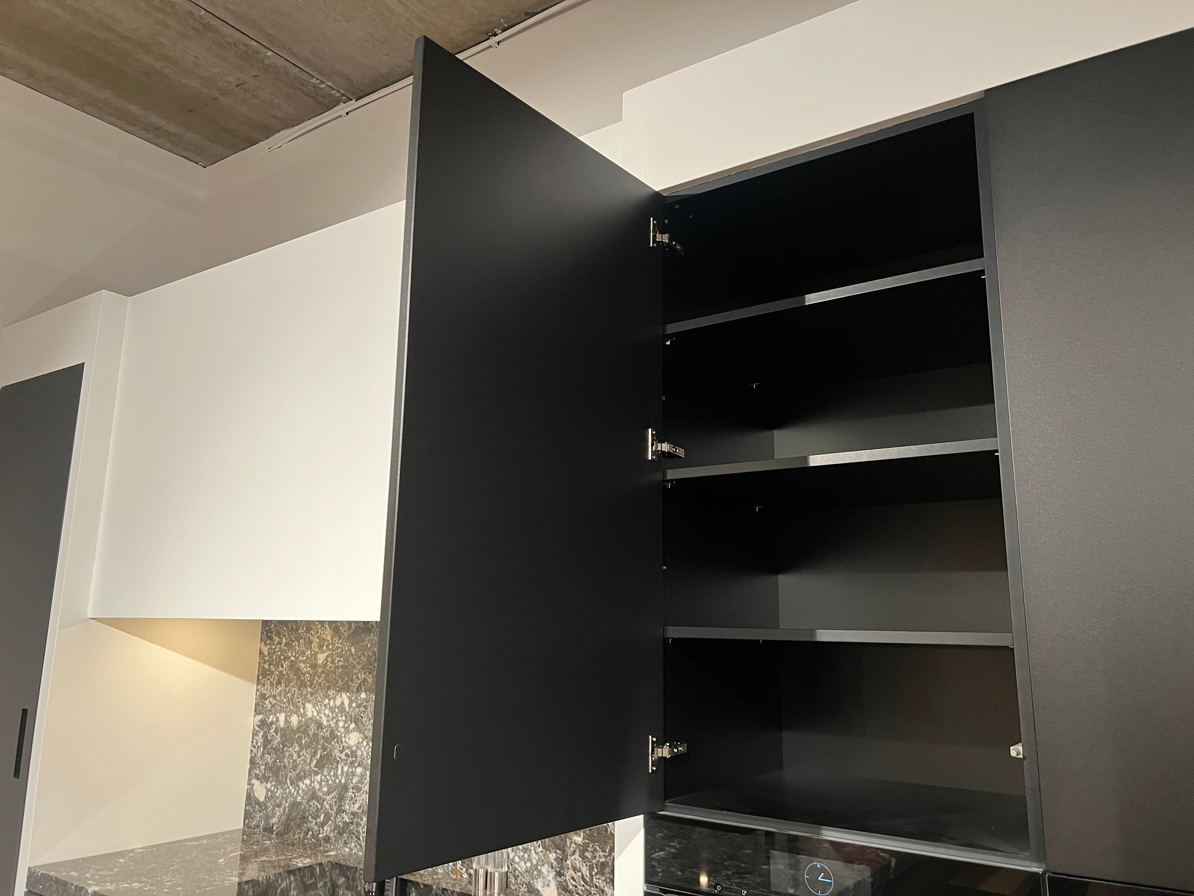 03753 - Exclusieve eilandkeuken met Miele apparatuur