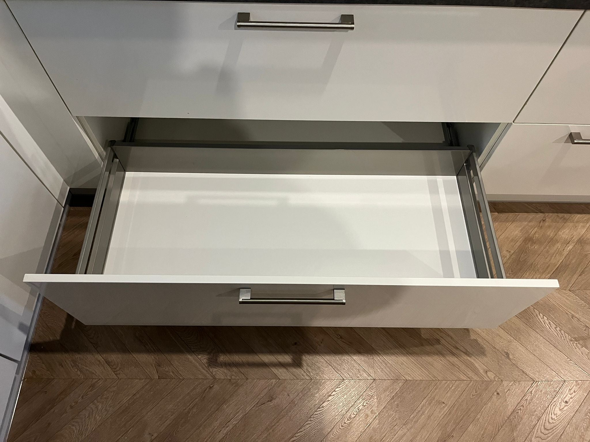 03649 - Witte steinhaus hoekkeuken