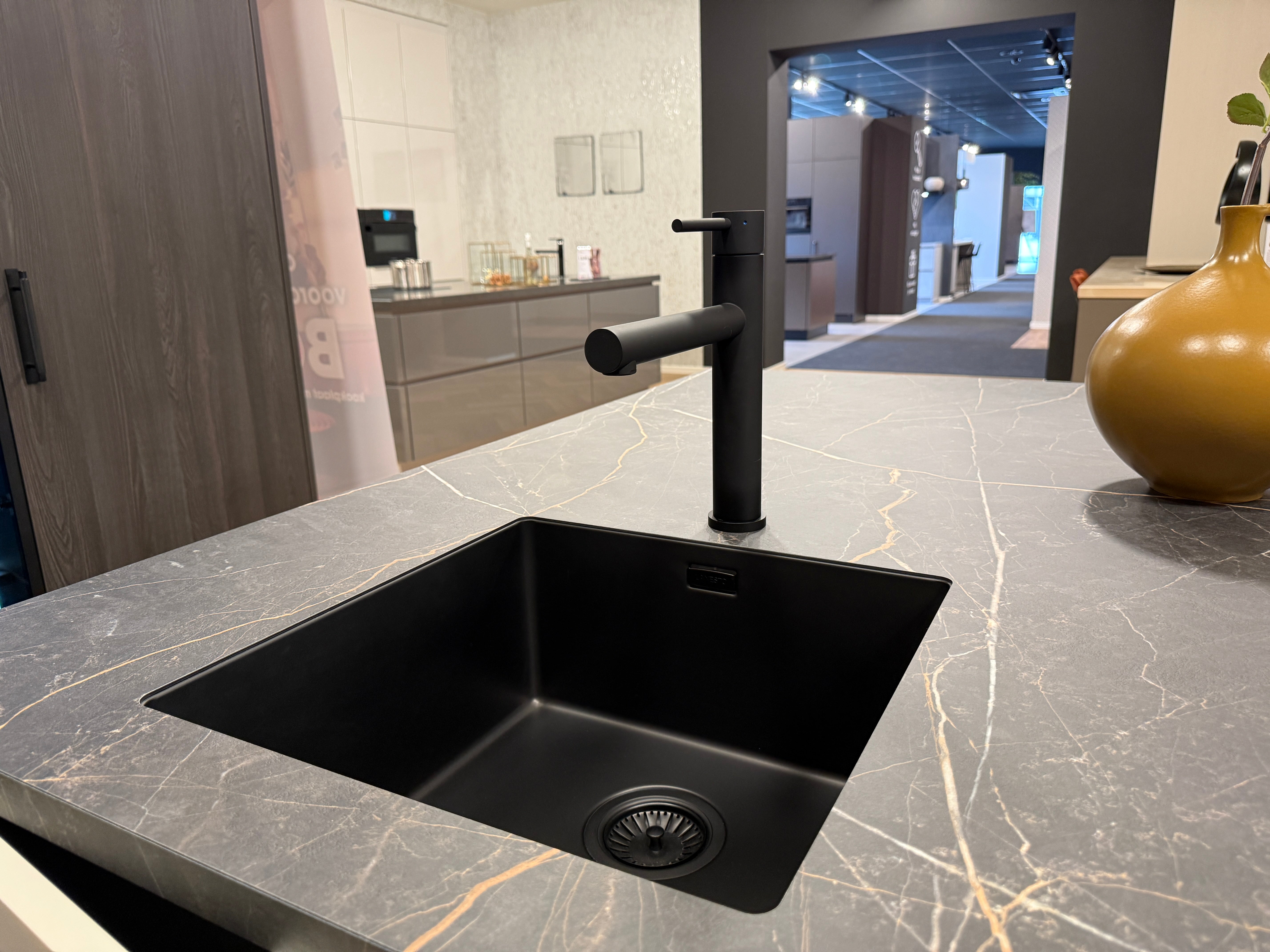 04015 - Eilandkeuken