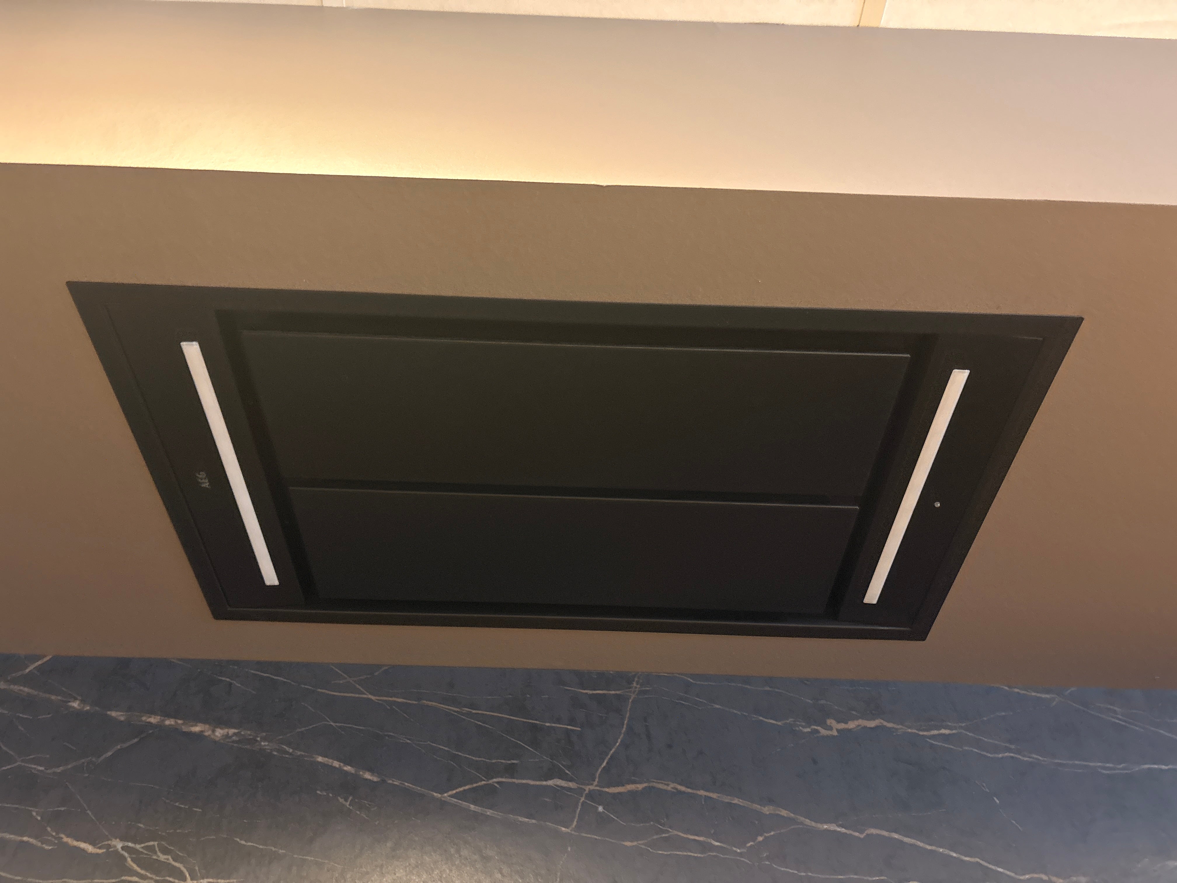 04549 - Nolte Lodge eiken zwart met softlack magma keuken
