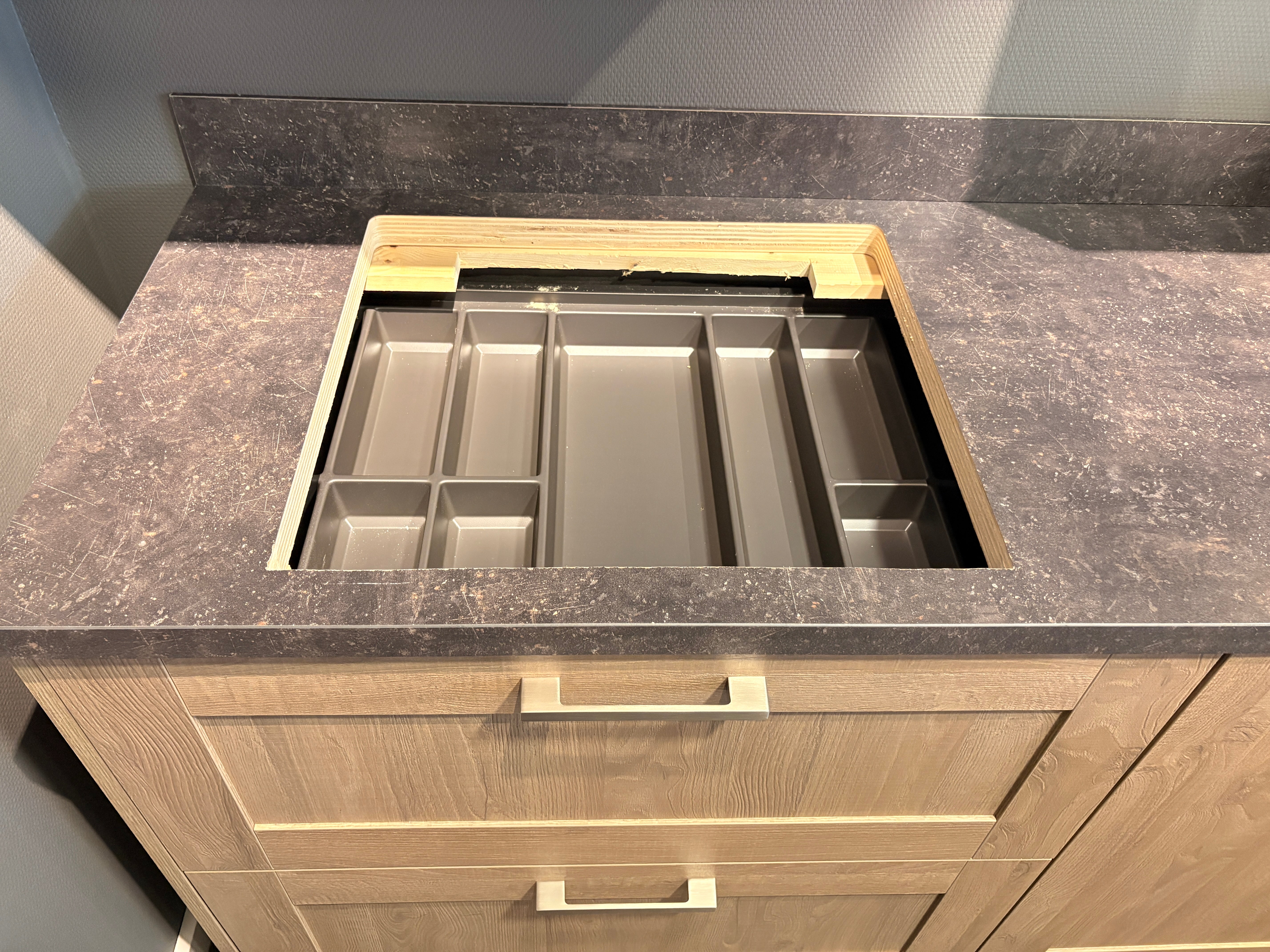 04649 - Houtlook schiereiland keuken