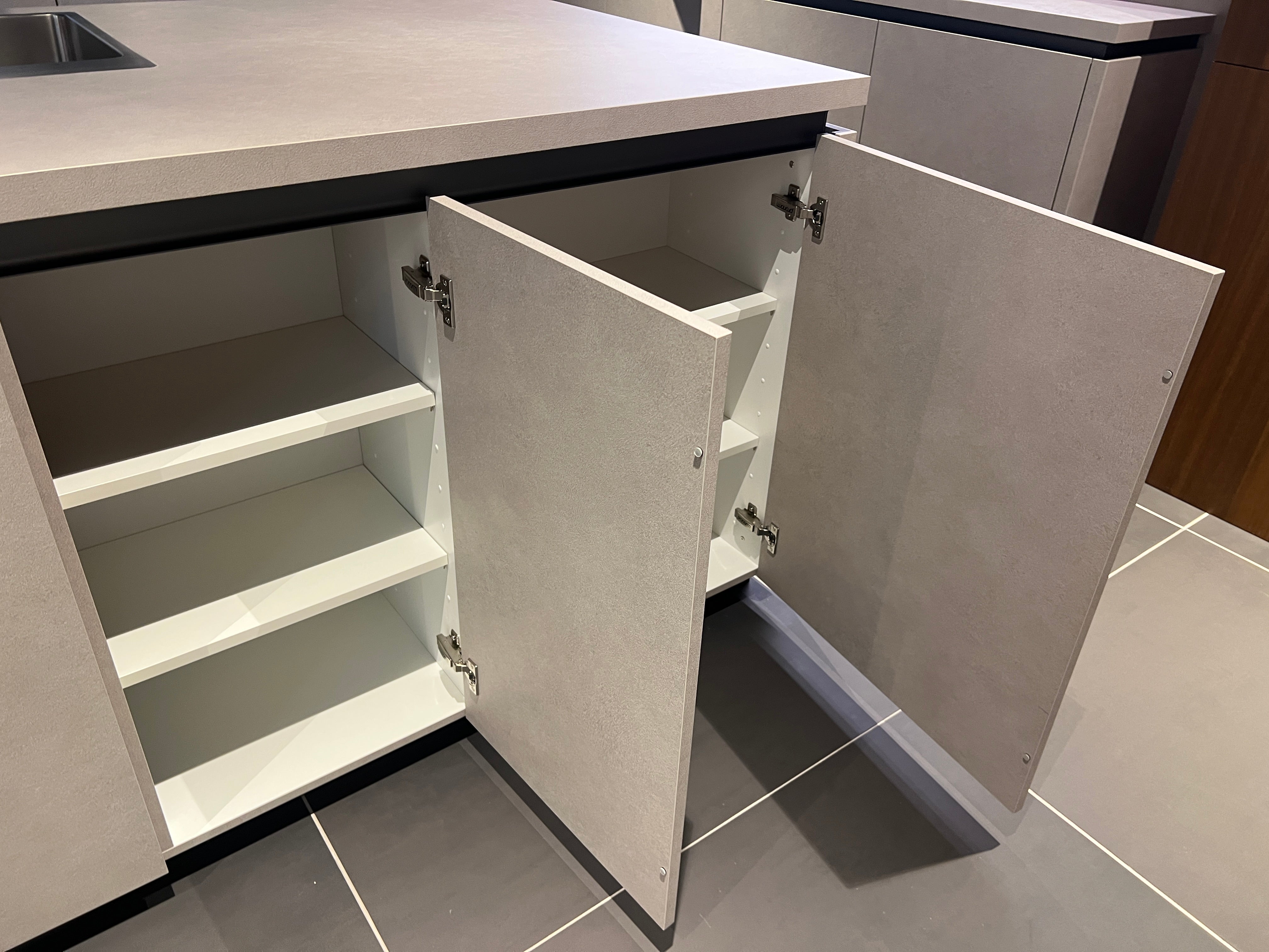 04731 - Luxe keuken met dubbel eiland