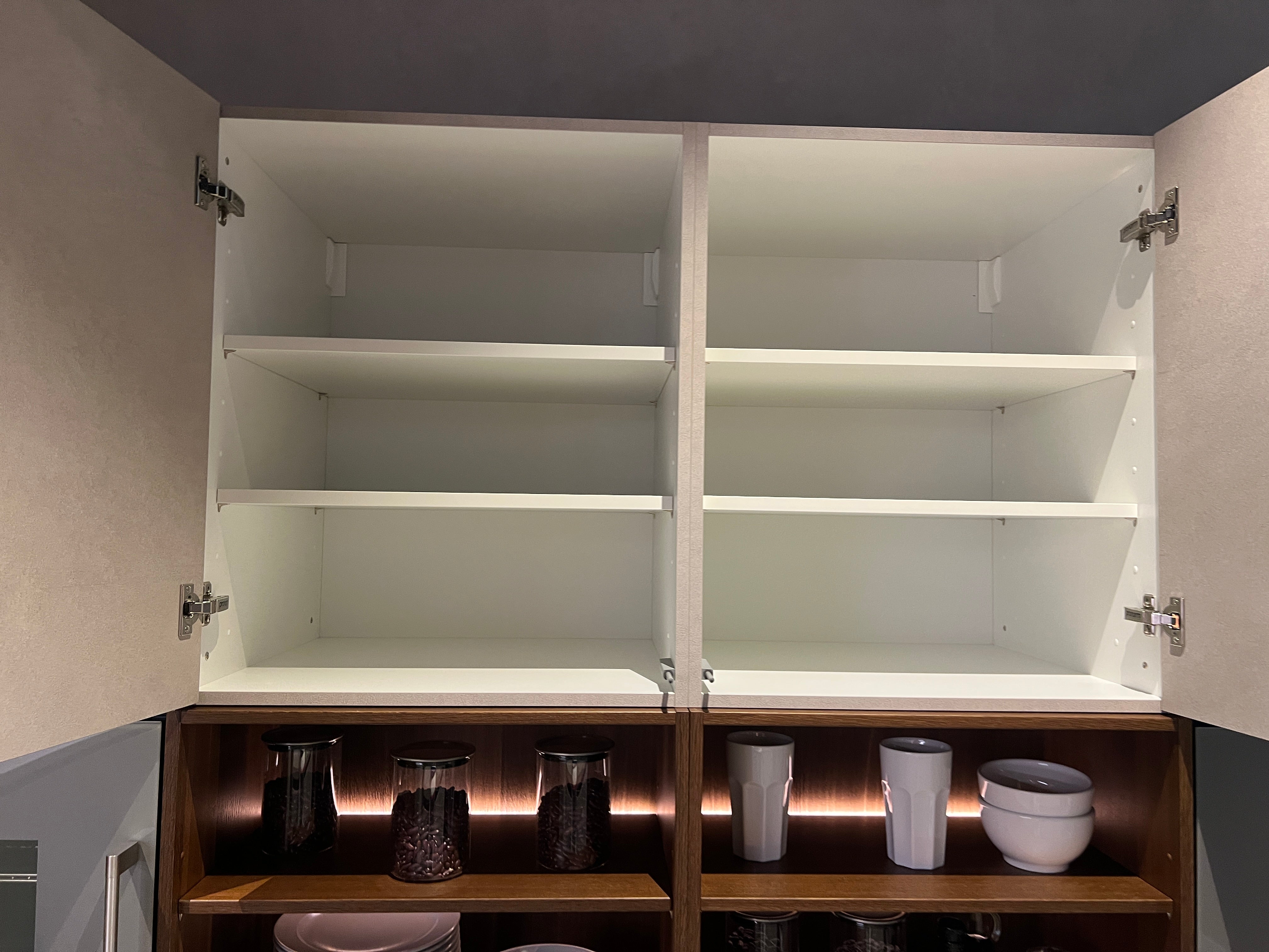 04731 - Luxe keuken met dubbel eiland