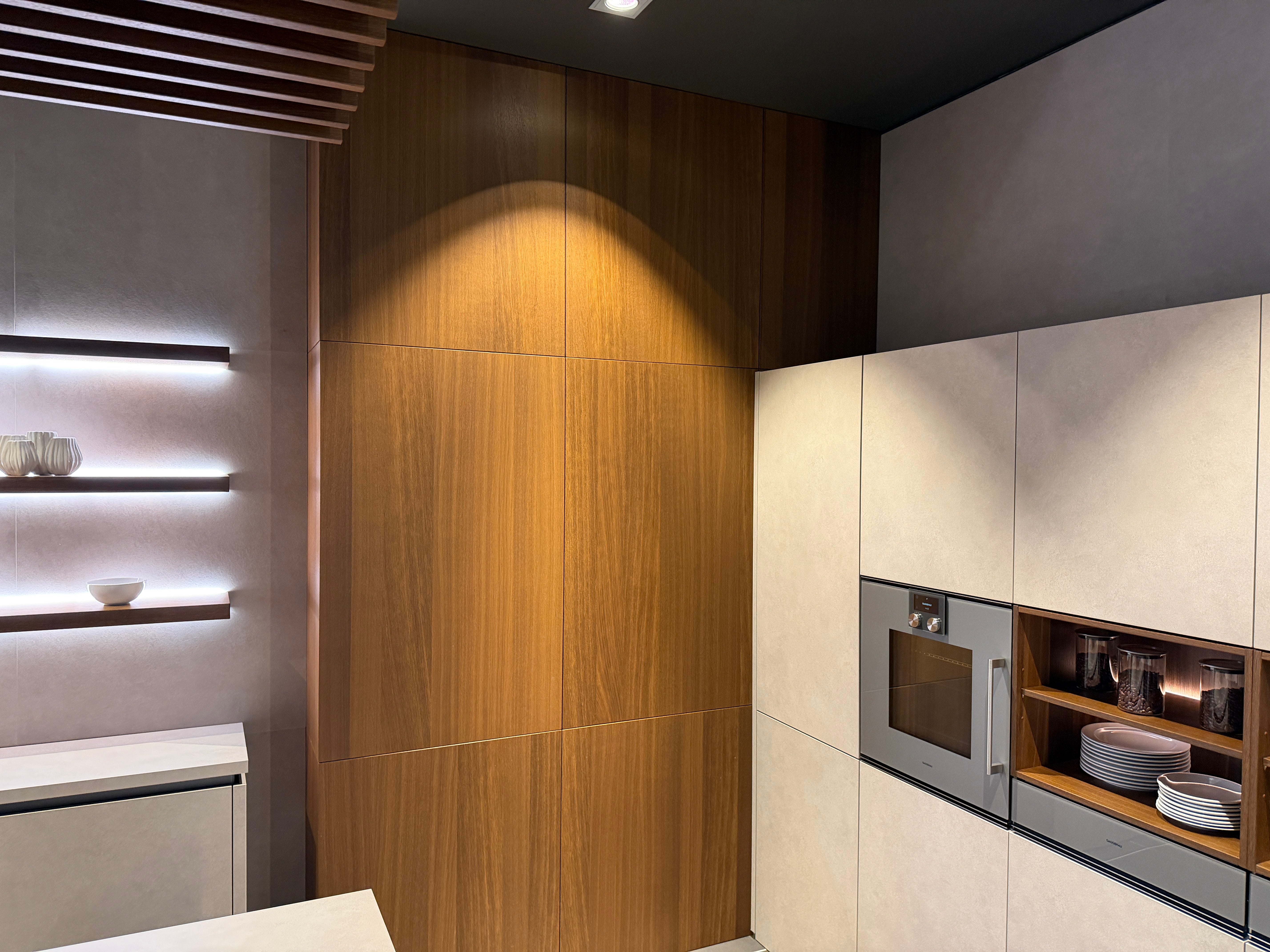 04731 - Luxe keuken met dubbel eiland
