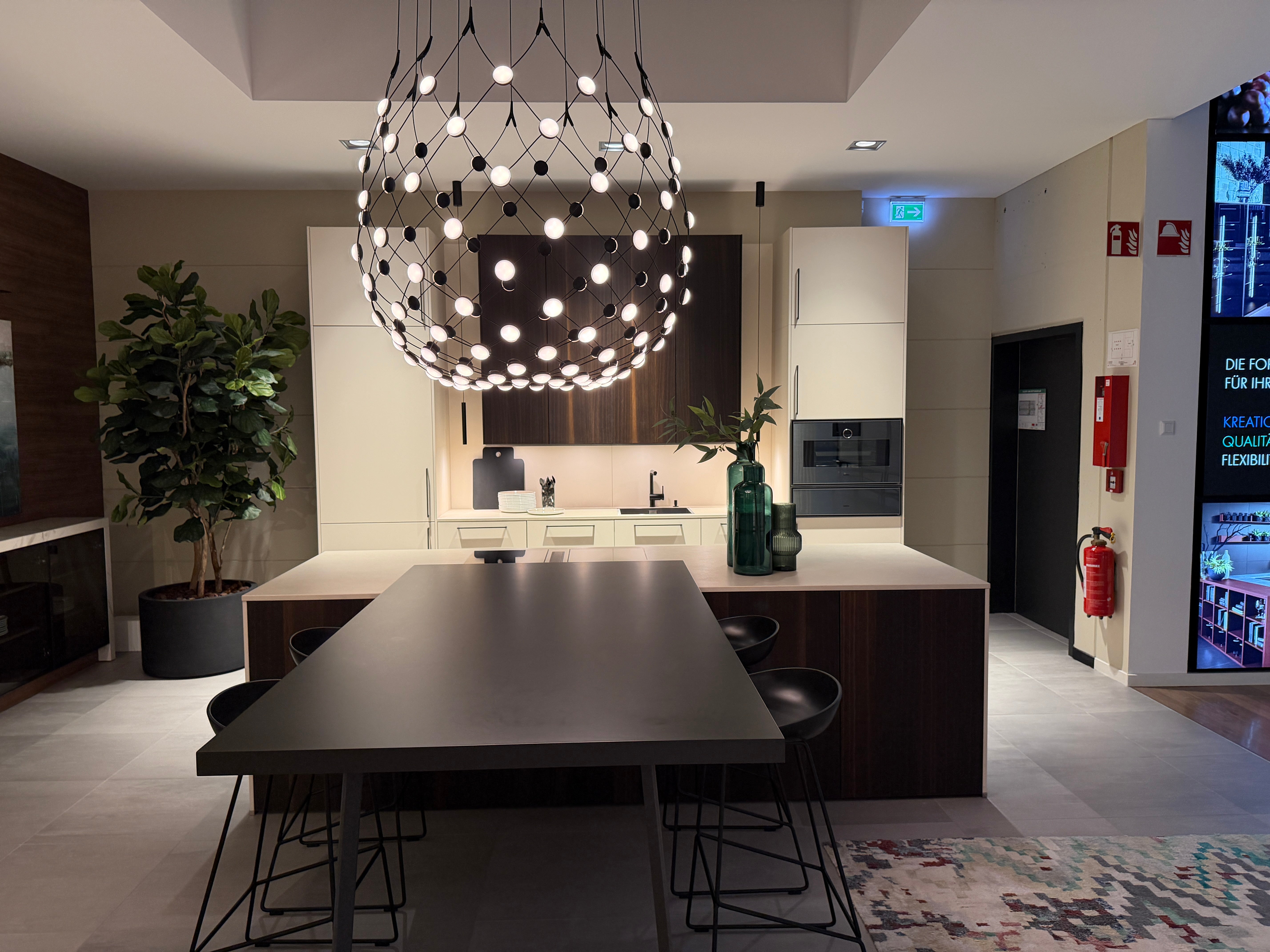 04727 - Luxe eiland met eetgedeelte
