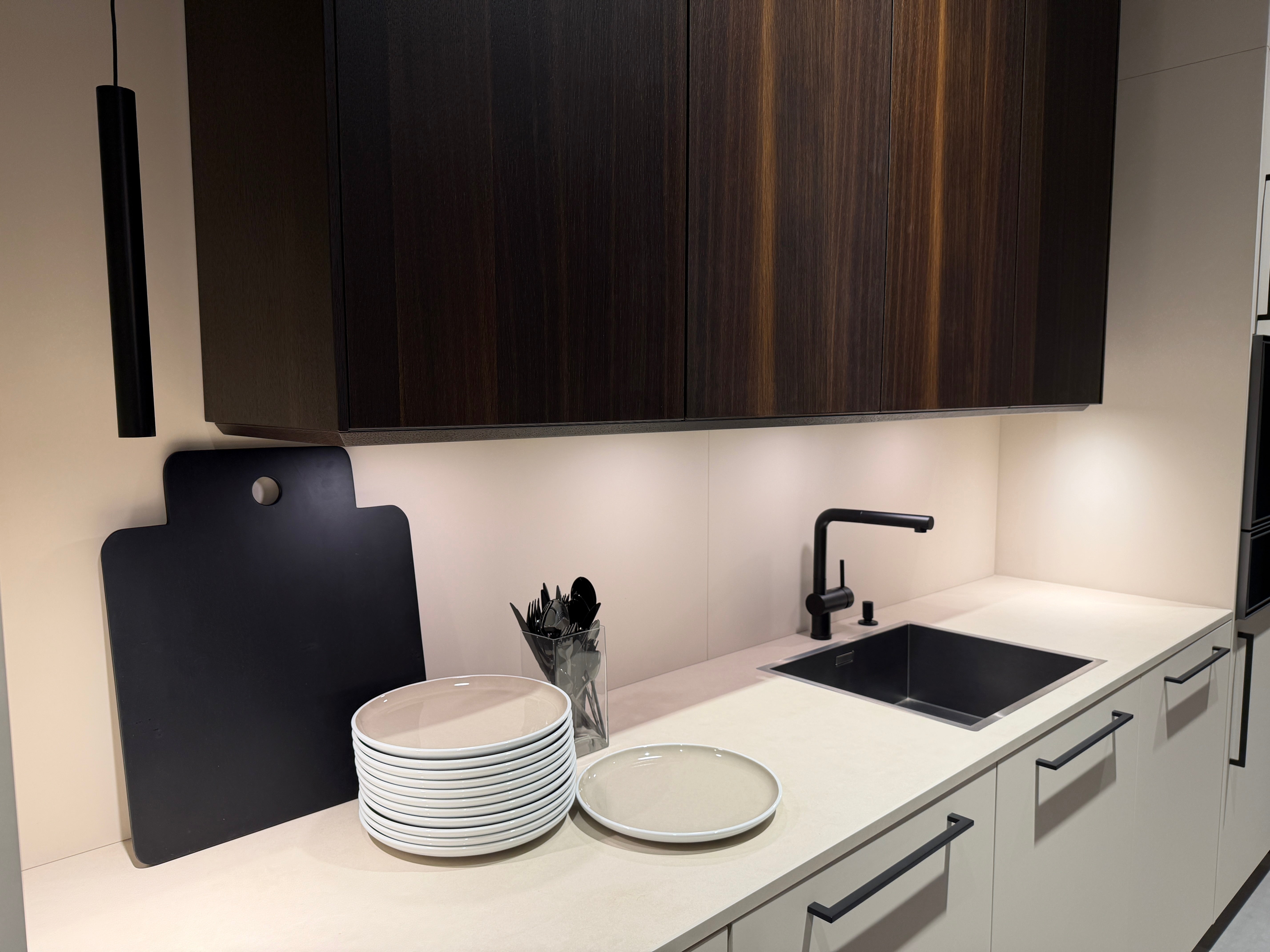 04727 - Luxe eiland met eetgedeelte