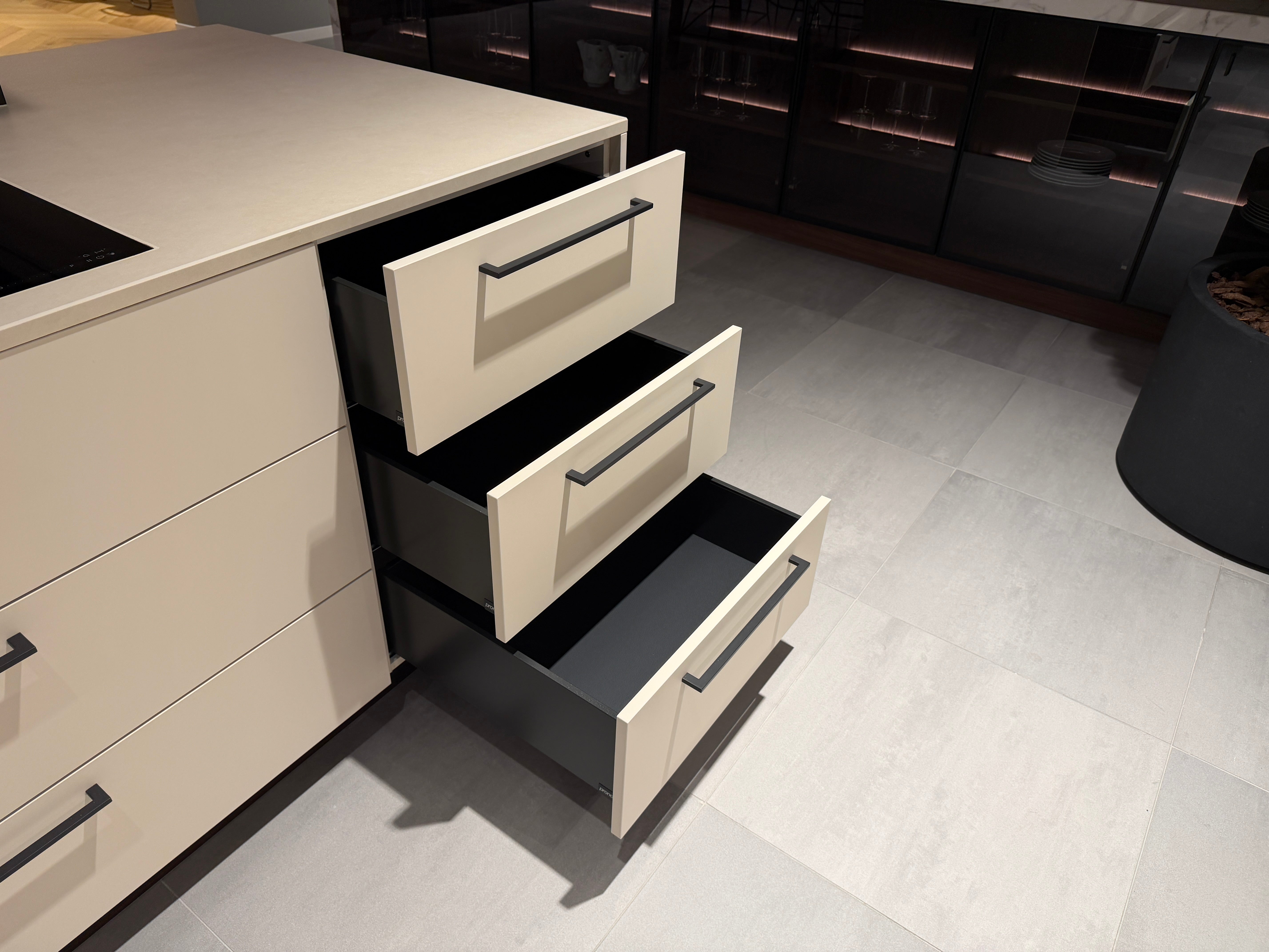 04727 - Luxe eiland met eetgedeelte