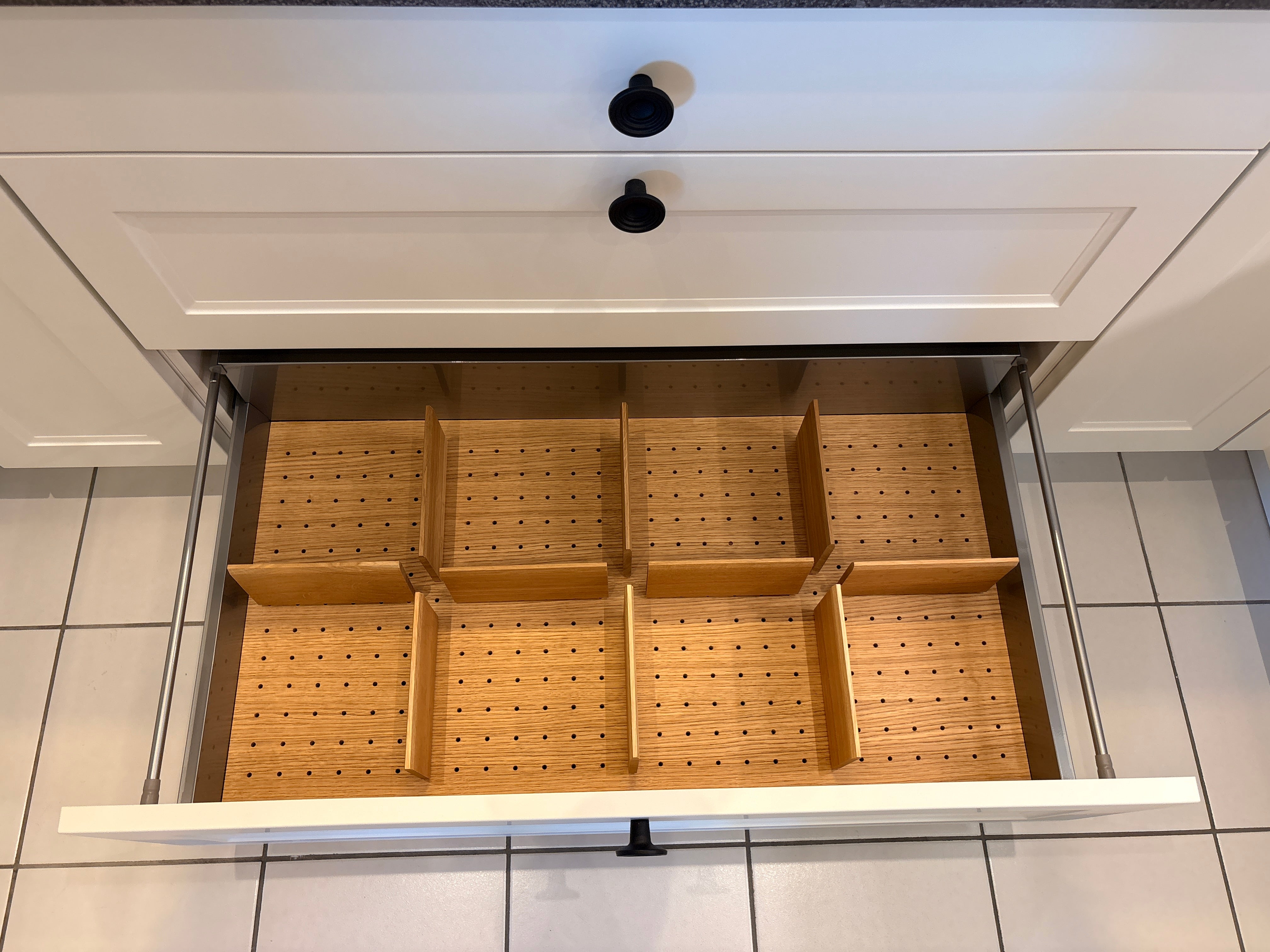 04341 - Landelijke hoekkeuken met bar