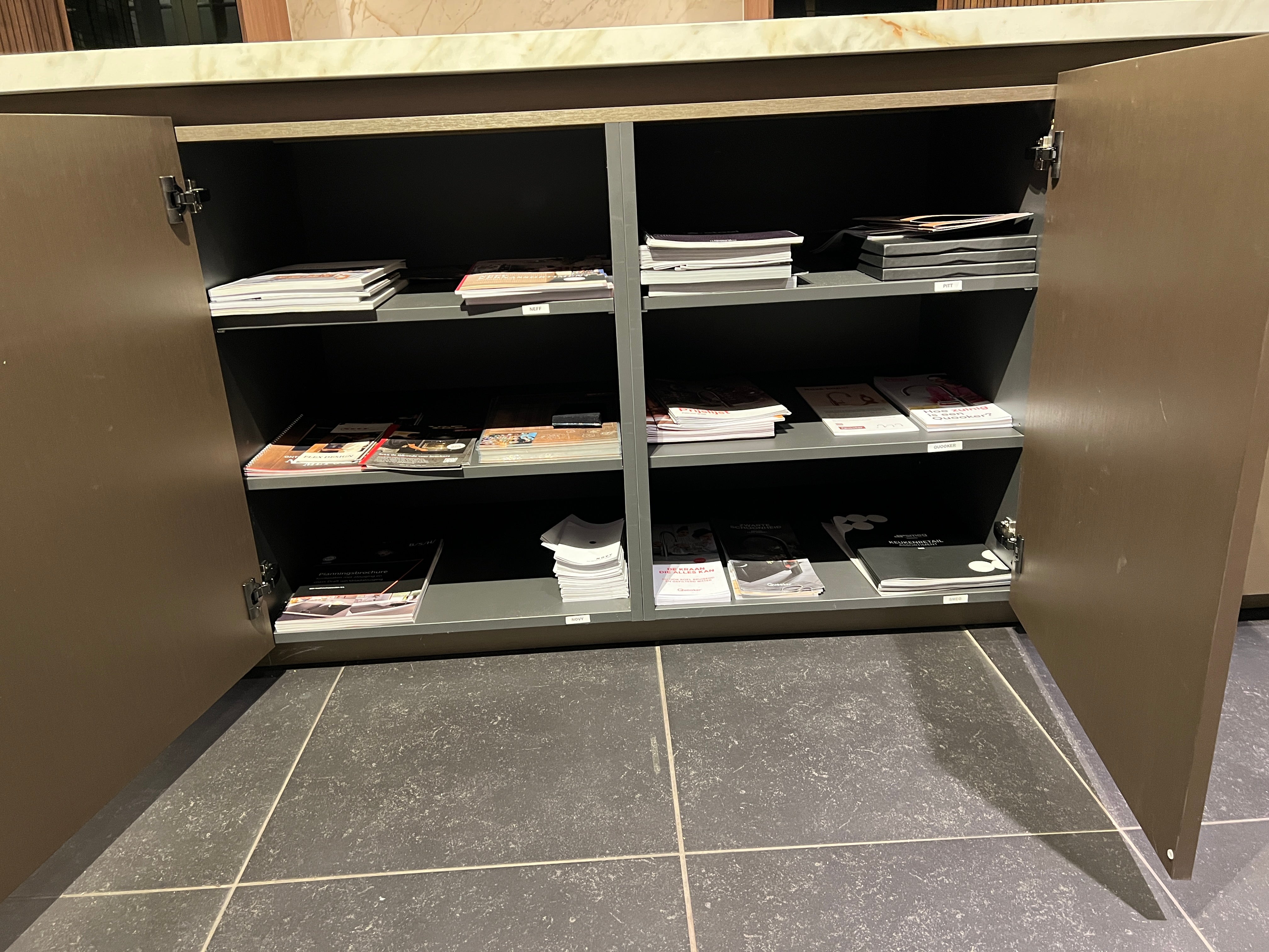 04617 - Hollands maatwerk eilandkeuken