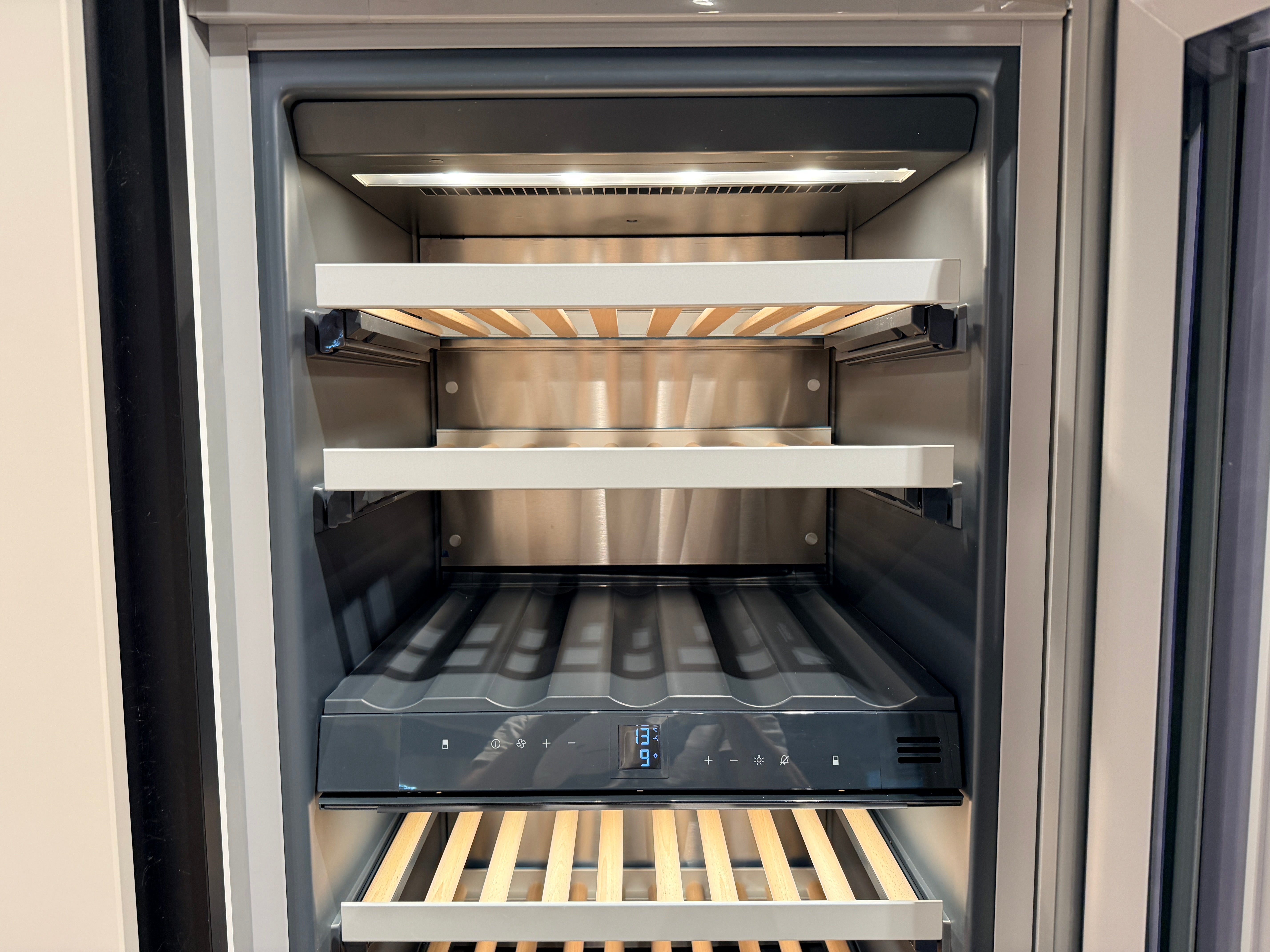 05103 - Schüller moderne L-keuken met eiland