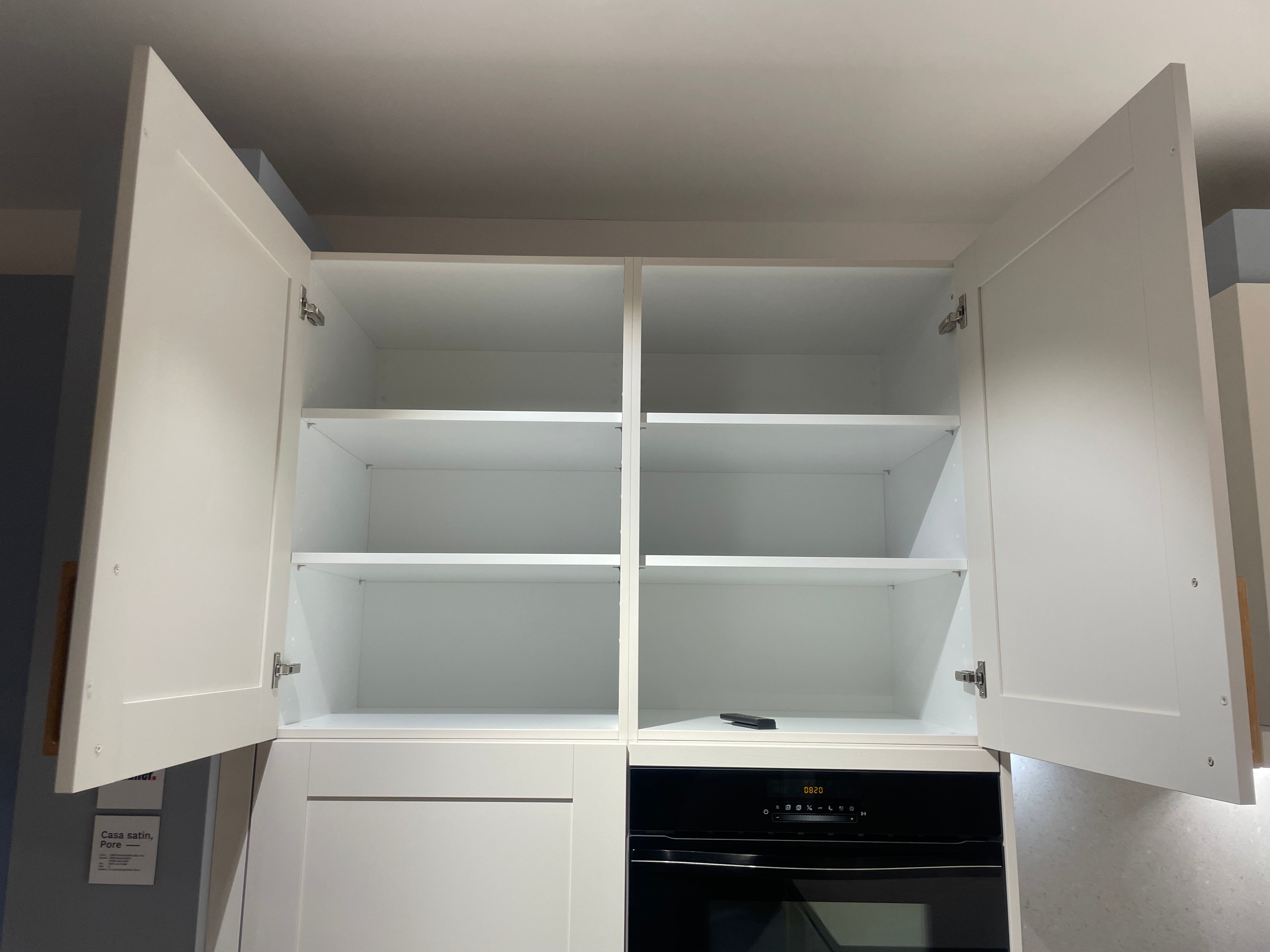 05101 - Schüller Landelijke U-Keuken