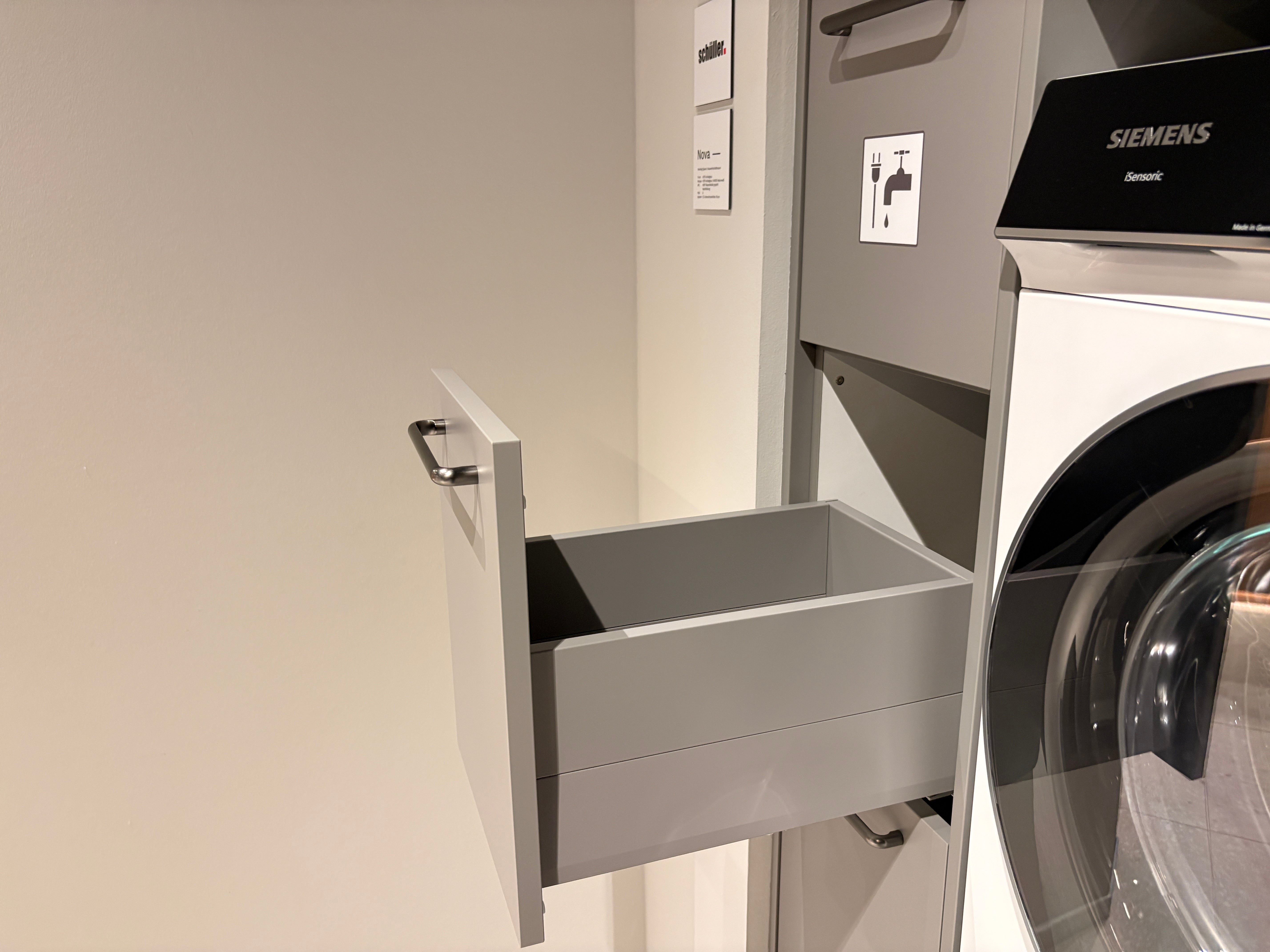 05093 - Schüller Nova bijkeuken met wasmachine