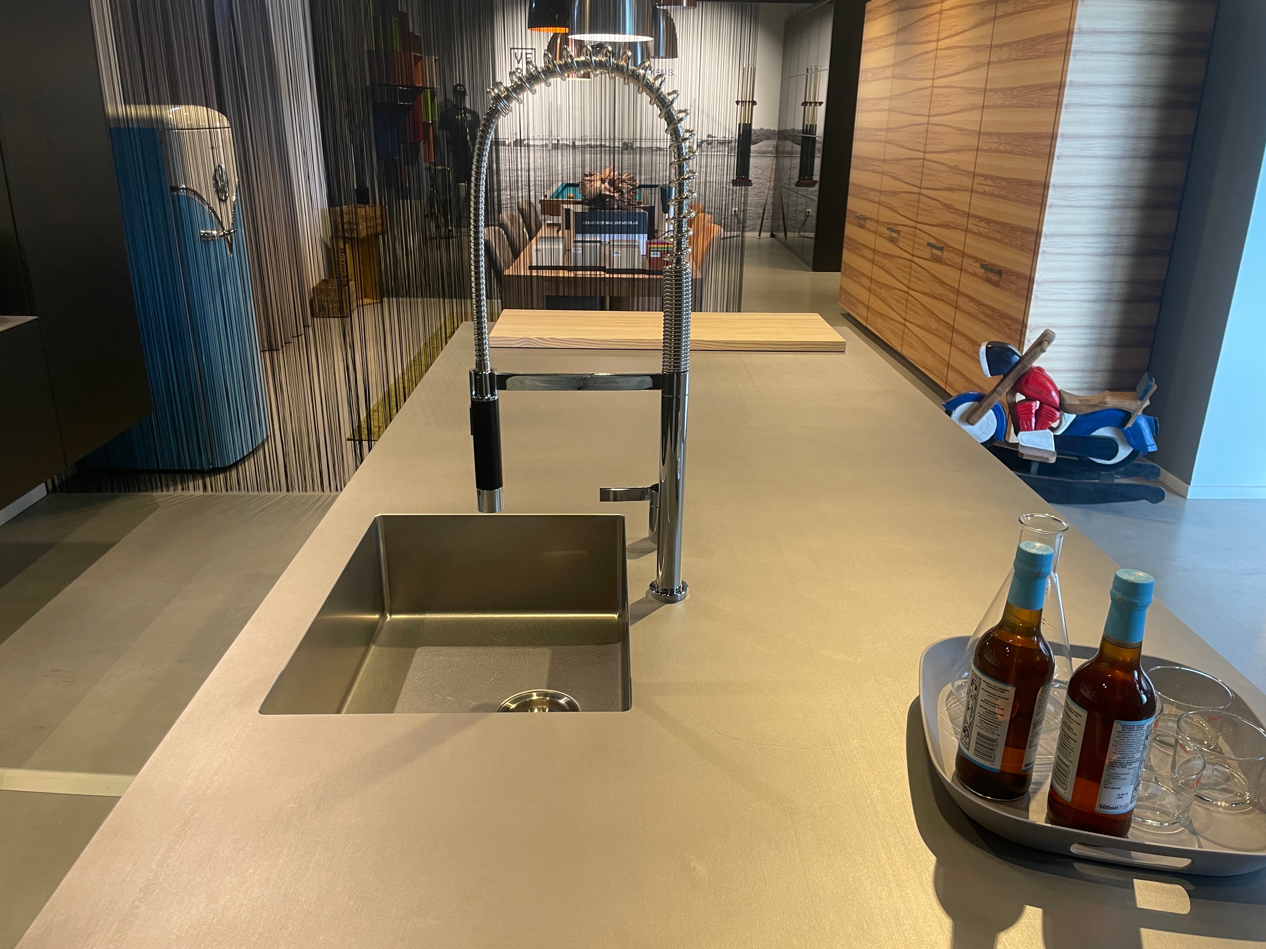 05173 - Luxe eilandkeuken met RVS front